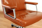 P126_Executive_Office_Chair_by_Osvaldo_Borsani_for_Tecno_in_Black_Leather,_Italy_1966
