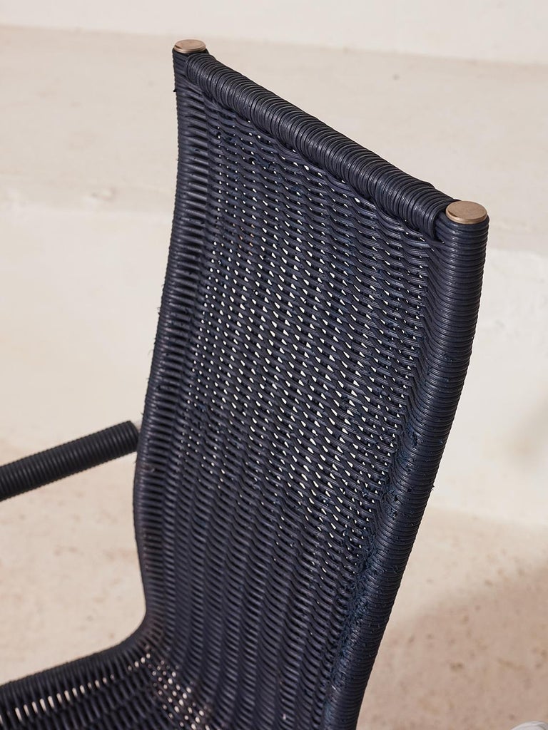Tecta_D25_Bauhaus_Cantilever_Chair_in_Chrome_and_Navy_Woven_Upholstery,_Germany,_Vintage