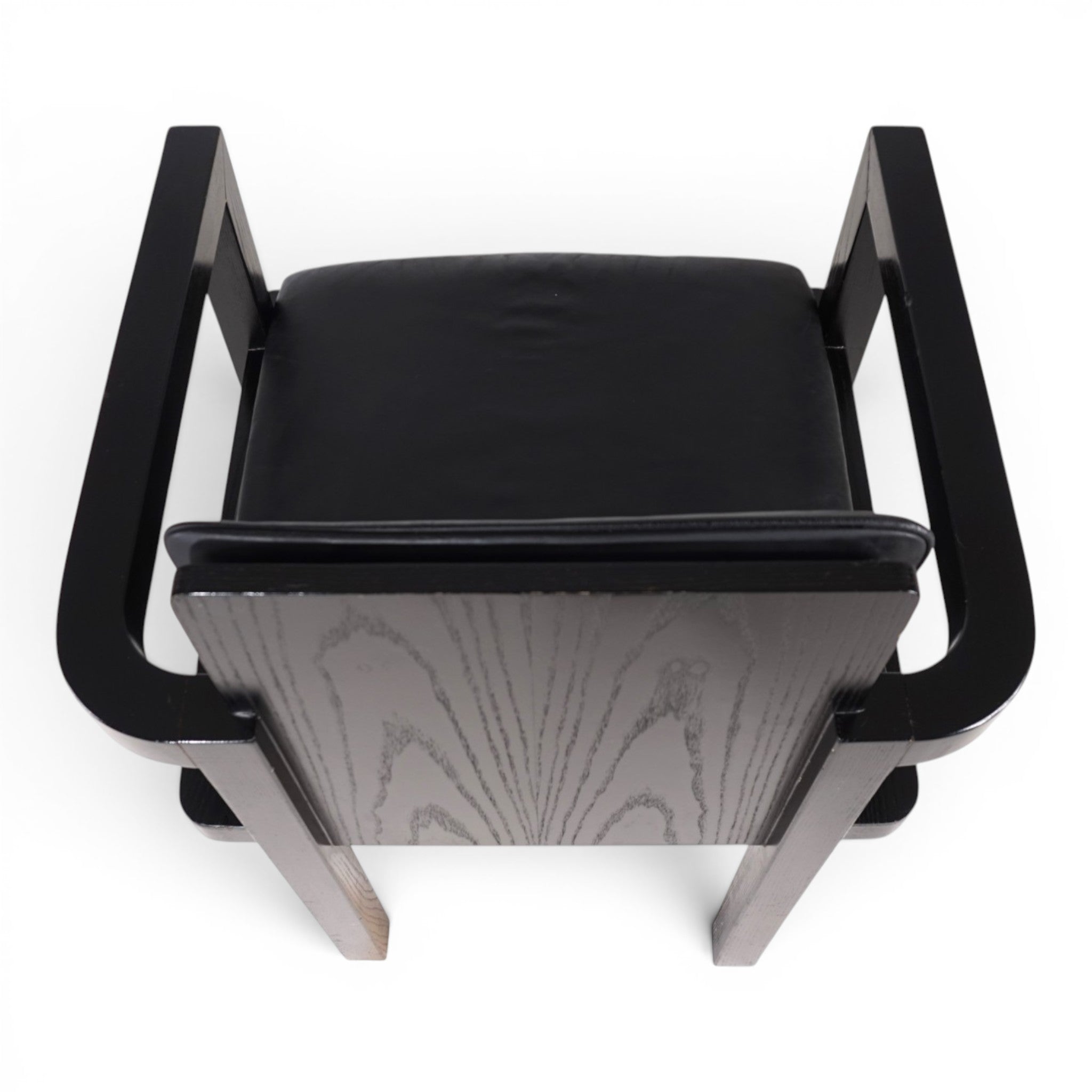 Walter_Gropius_D51_Fagus_Armchair_for_Tecta_in_Black_Leather,_Bauhaus_Design