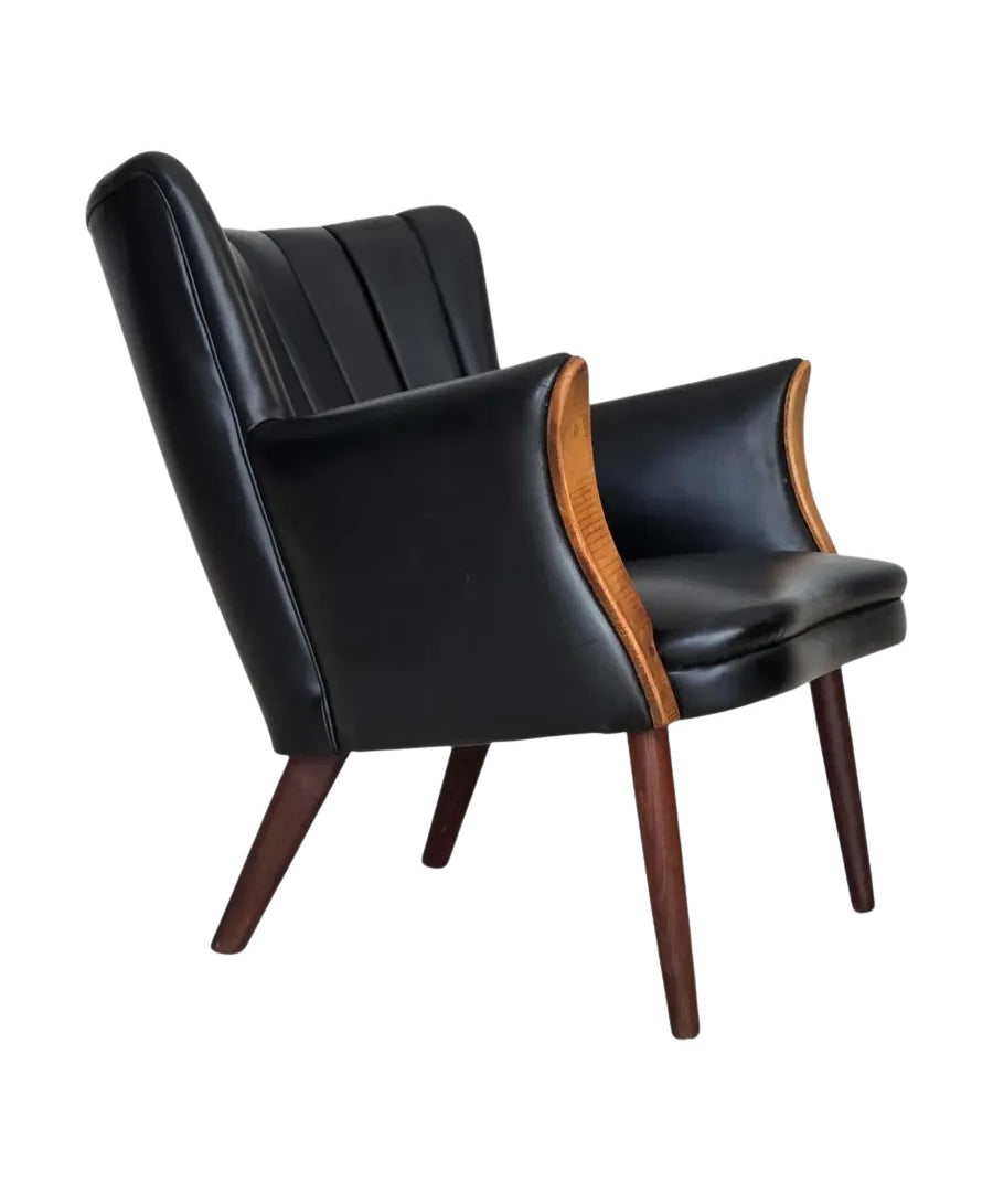 Teddy_Armchair_by_Svend_Skipper,_1970s,_Denmark