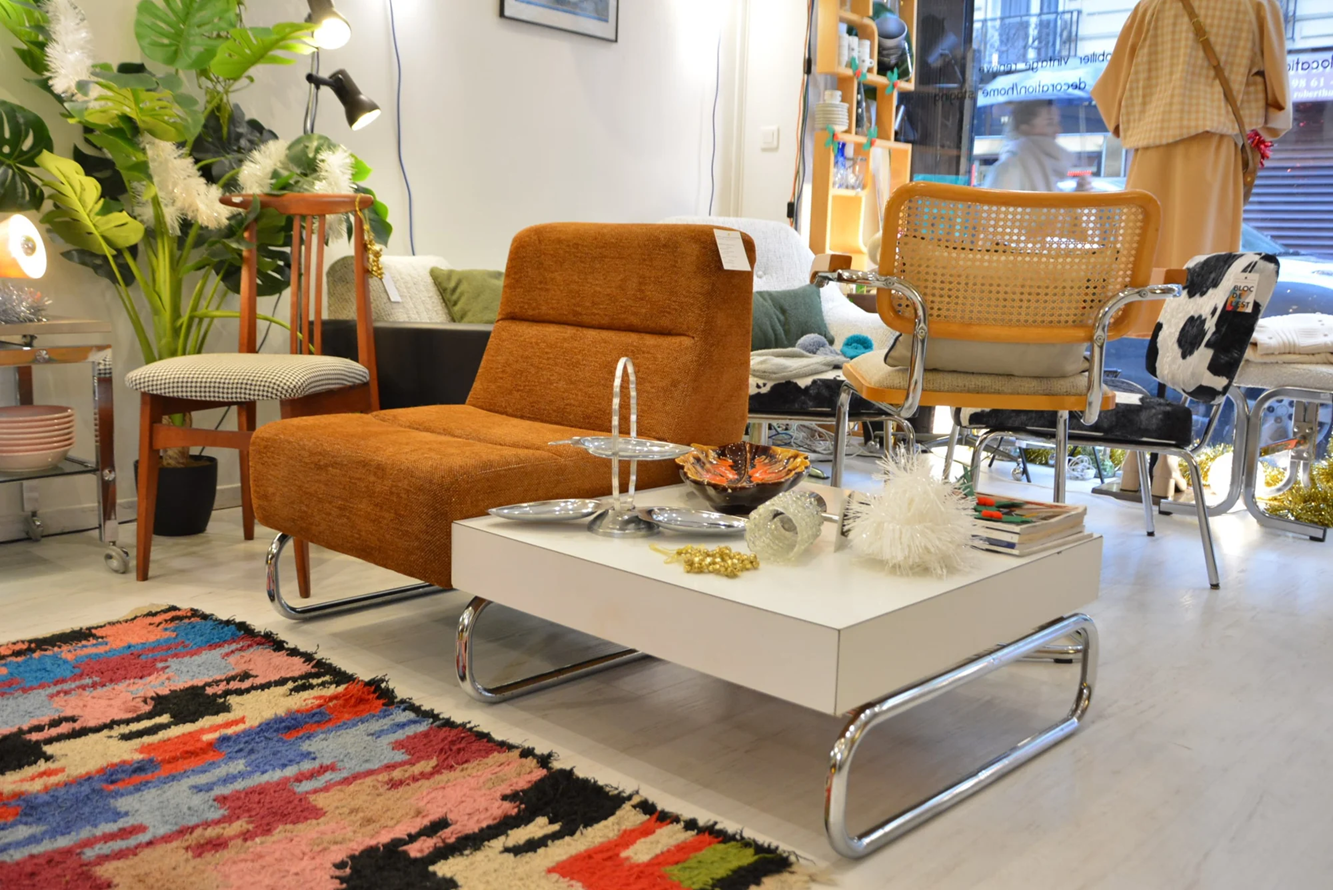 Modernist_Chaise_Lounge_with_Side_Table,_Chrome_Frame,_1970s