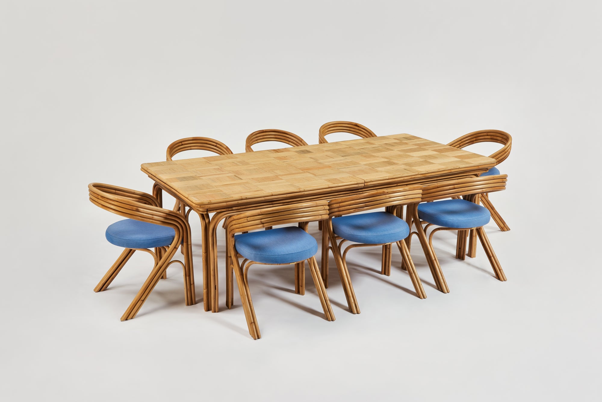 The_Ombak_Table