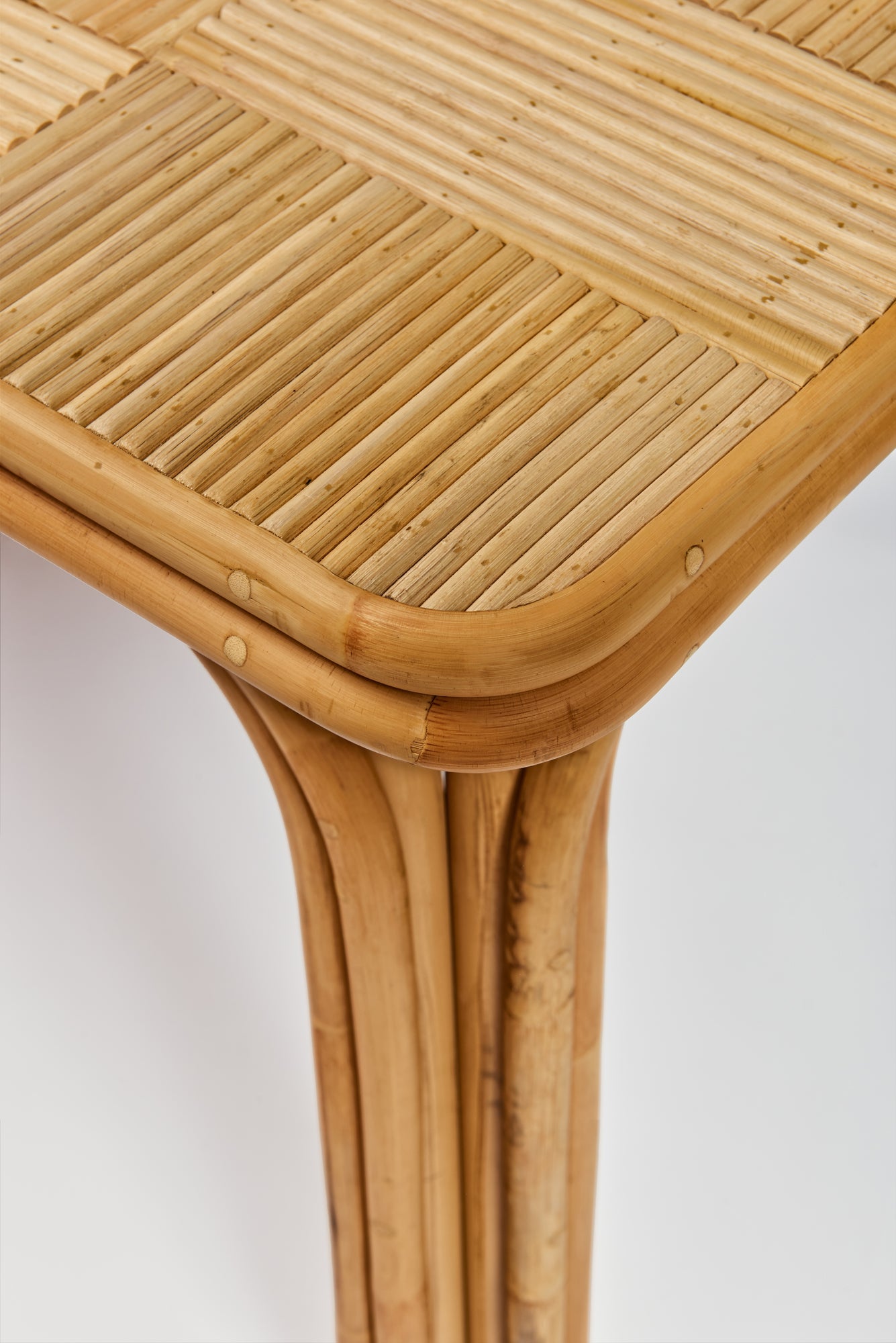 The_Ombak_Table