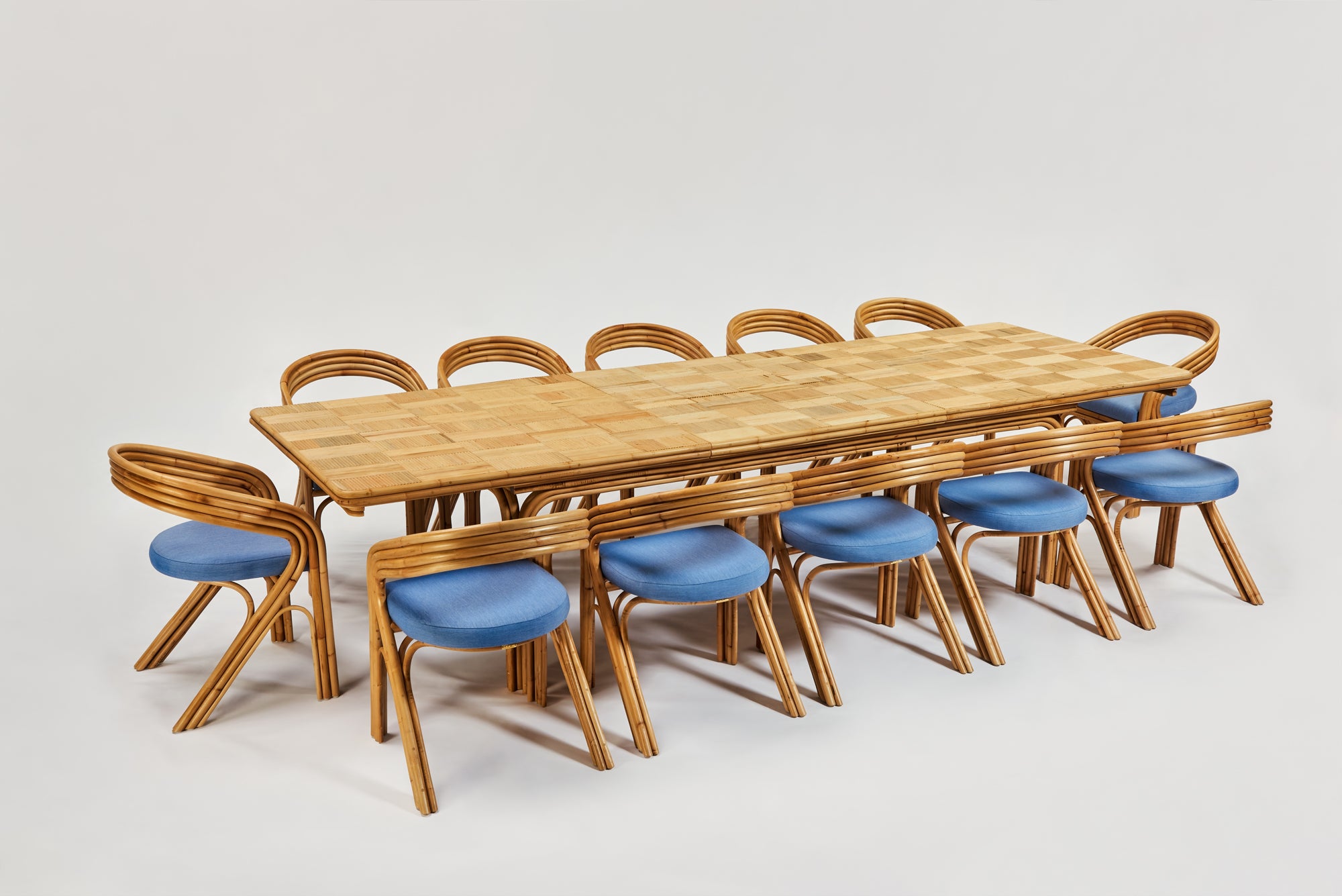 The_Ombak_Table
