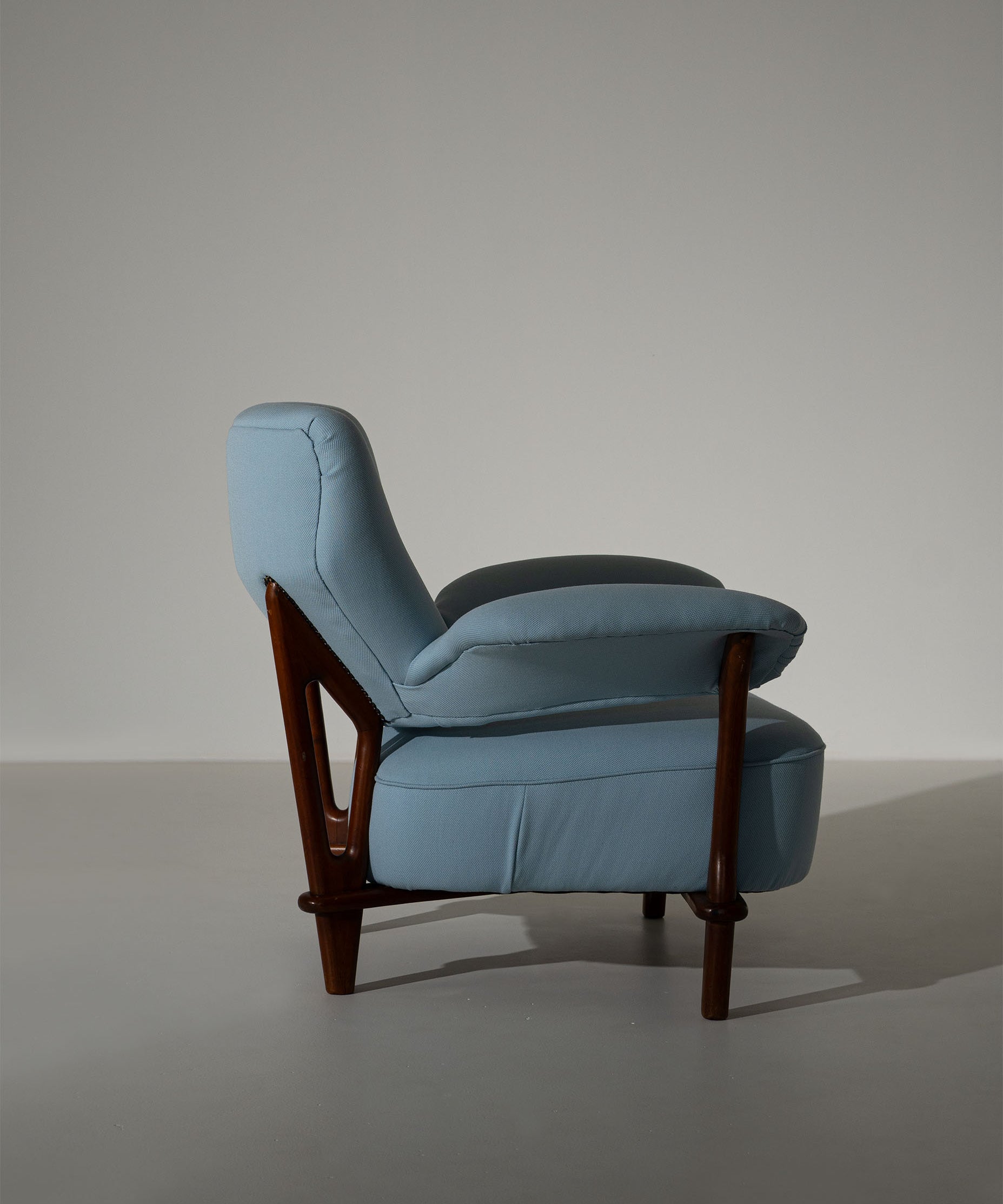 Theo_Ruth_Model_109_Lounge_Chair_for_Artifort,_Dutch_Mid-Century_Modern_Design,_1950s