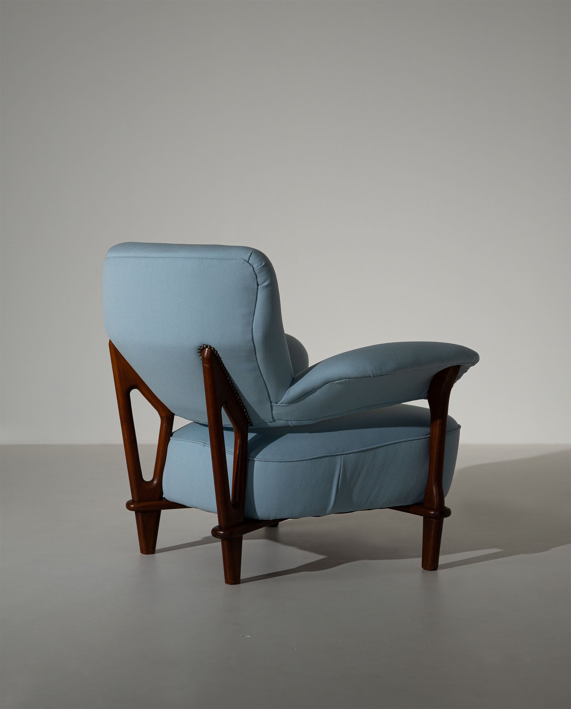 Theo_Ruth_Model_109_Lounge_Chair_for_Artifort,_Dutch_Mid-Century_Modern_Design,_1950s