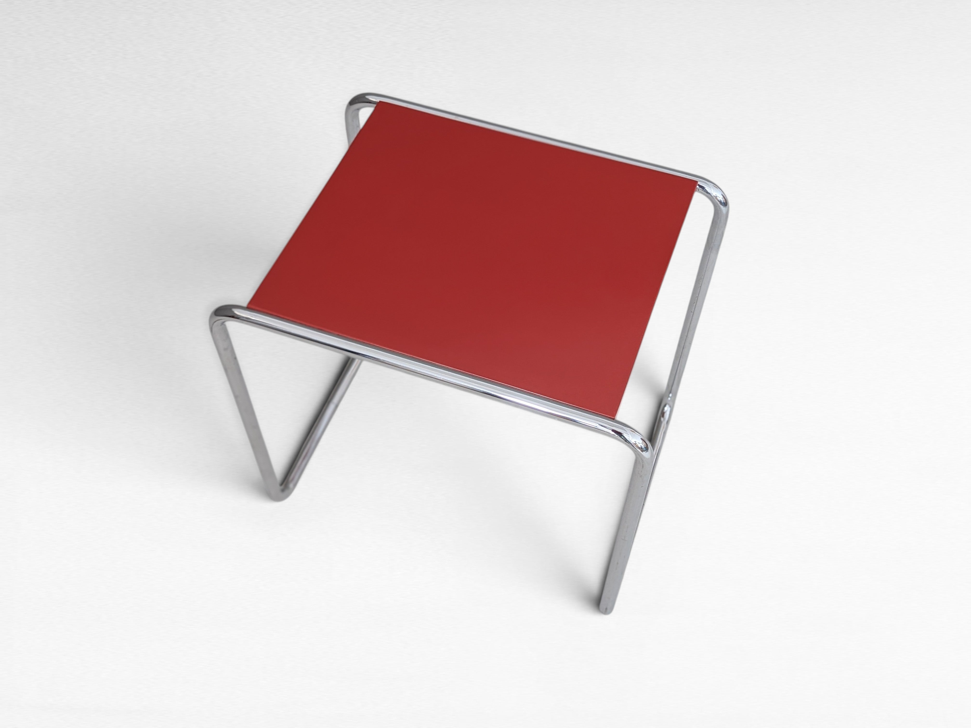 B9_Tubular_Steel_Side_Table_by_Marcel_Breuer_for_Thonet_with_Crimson_Red_Top,_1930s
