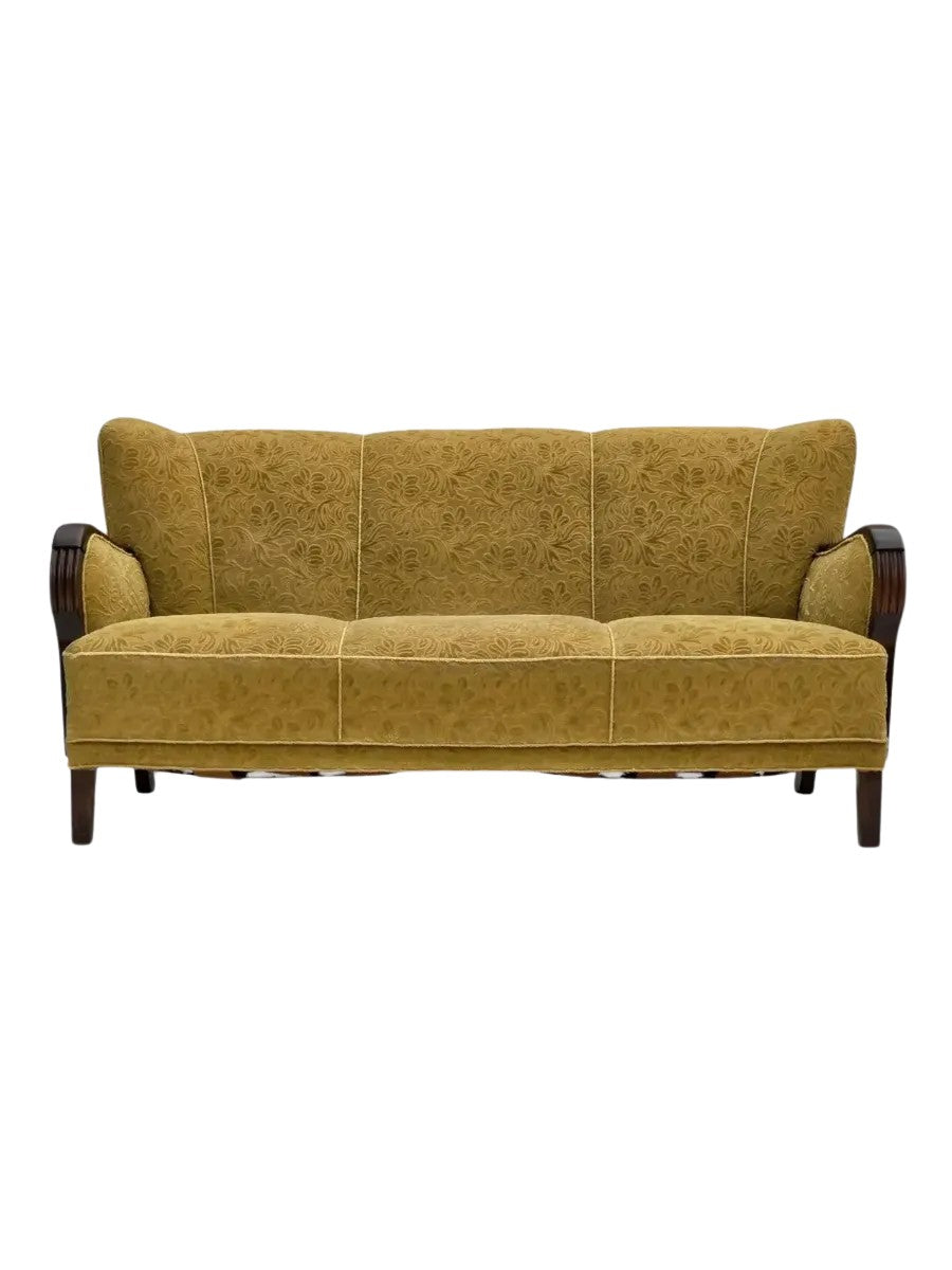 Danish_Three-Seater_Sofa_from_1960s,_Denmark