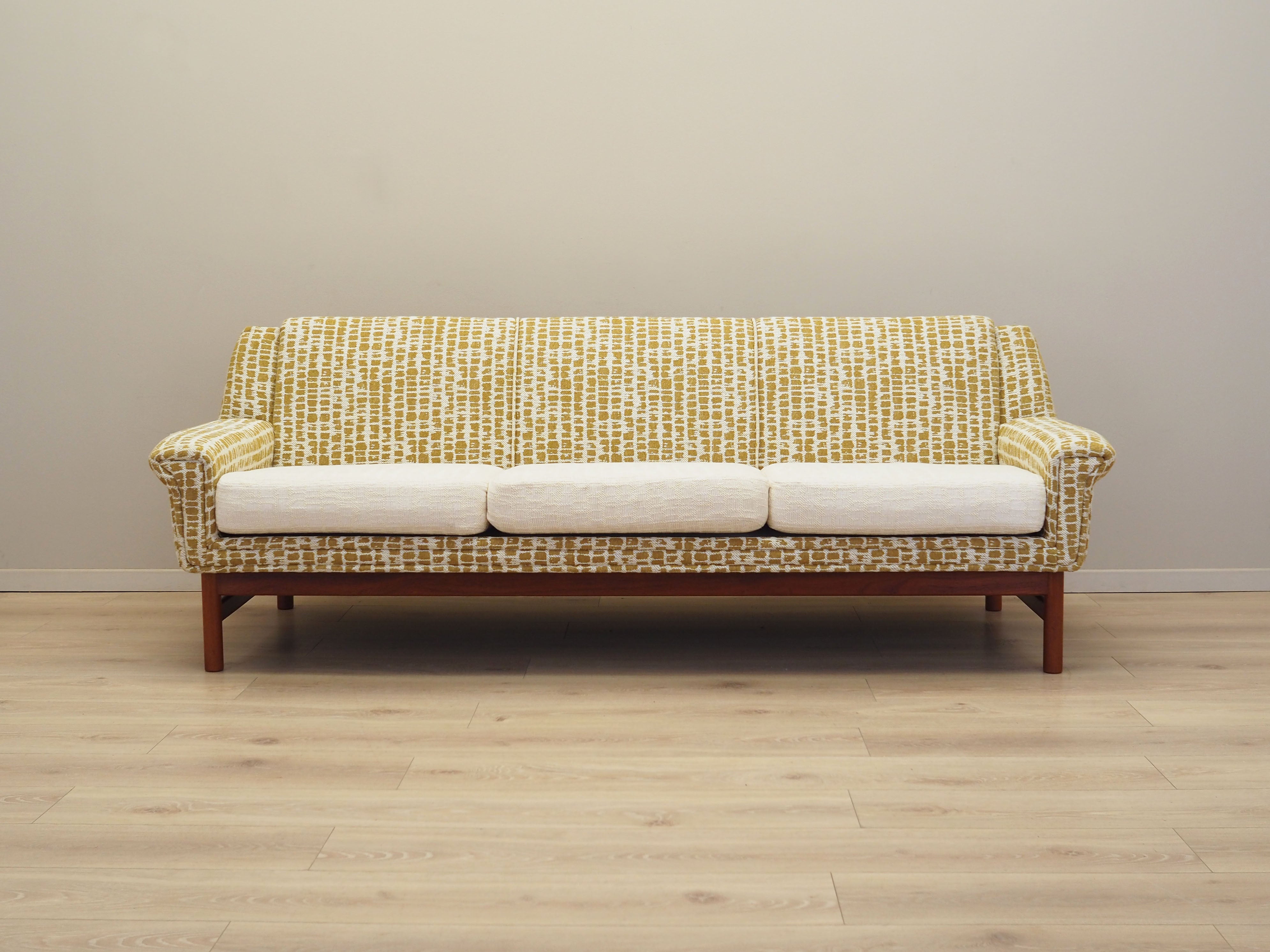 Three-Seater_Sofa,_Fabric_Upholstery,_1970s,_Denmark