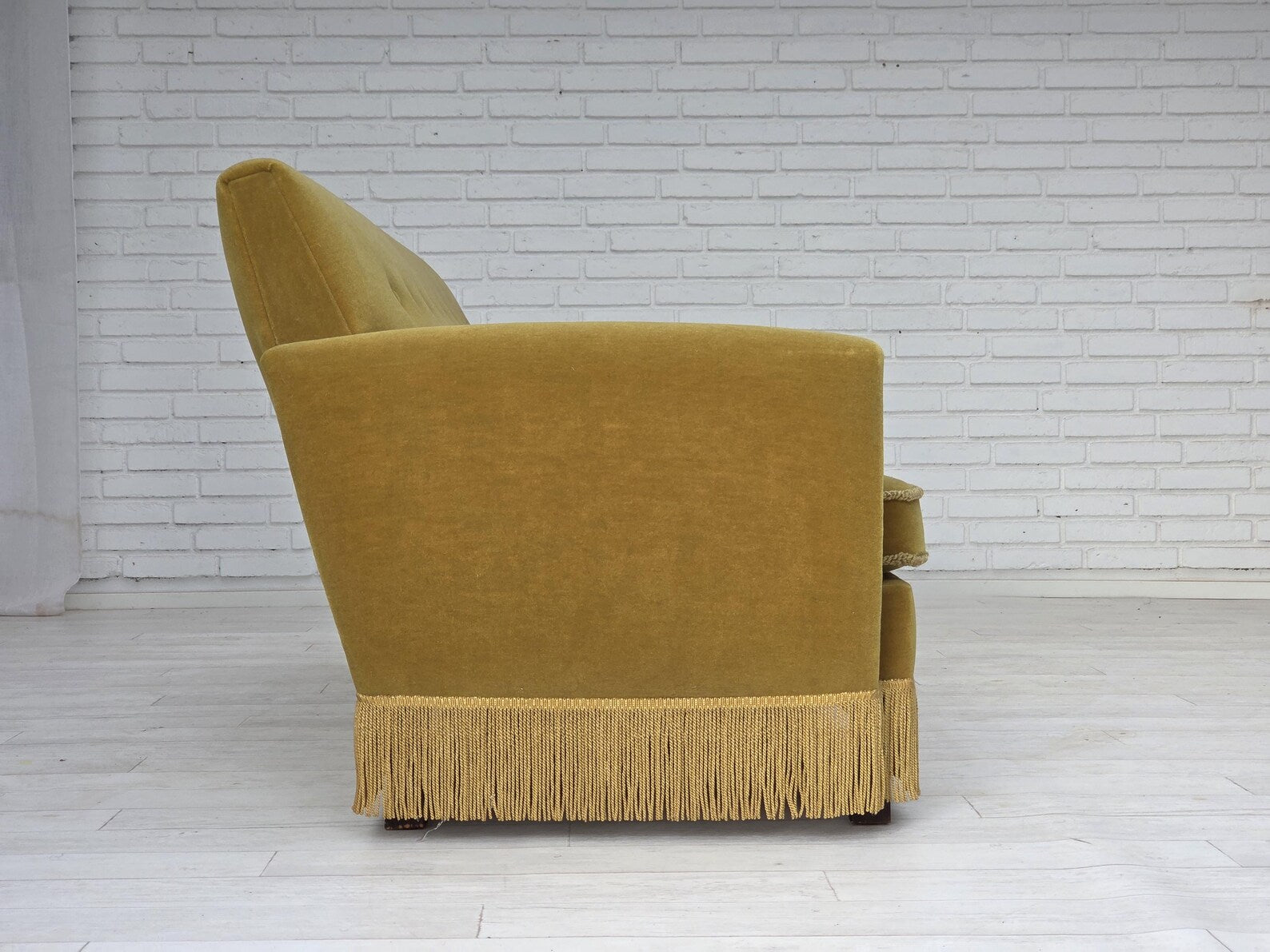 Three-Seater_Sofa,_Green_Velour_&_Beech_Wood_Frame,_1970s_Denmark