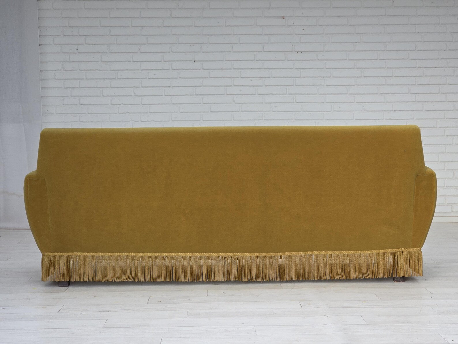 Three-Seater_Sofa,_Green_Velour_&_Beech_Wood_Frame,_1970s_Denmark