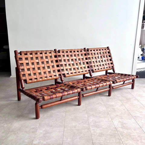 Three_seater_sofa_with_ottoman_by_Ilmari_Tapiovaara