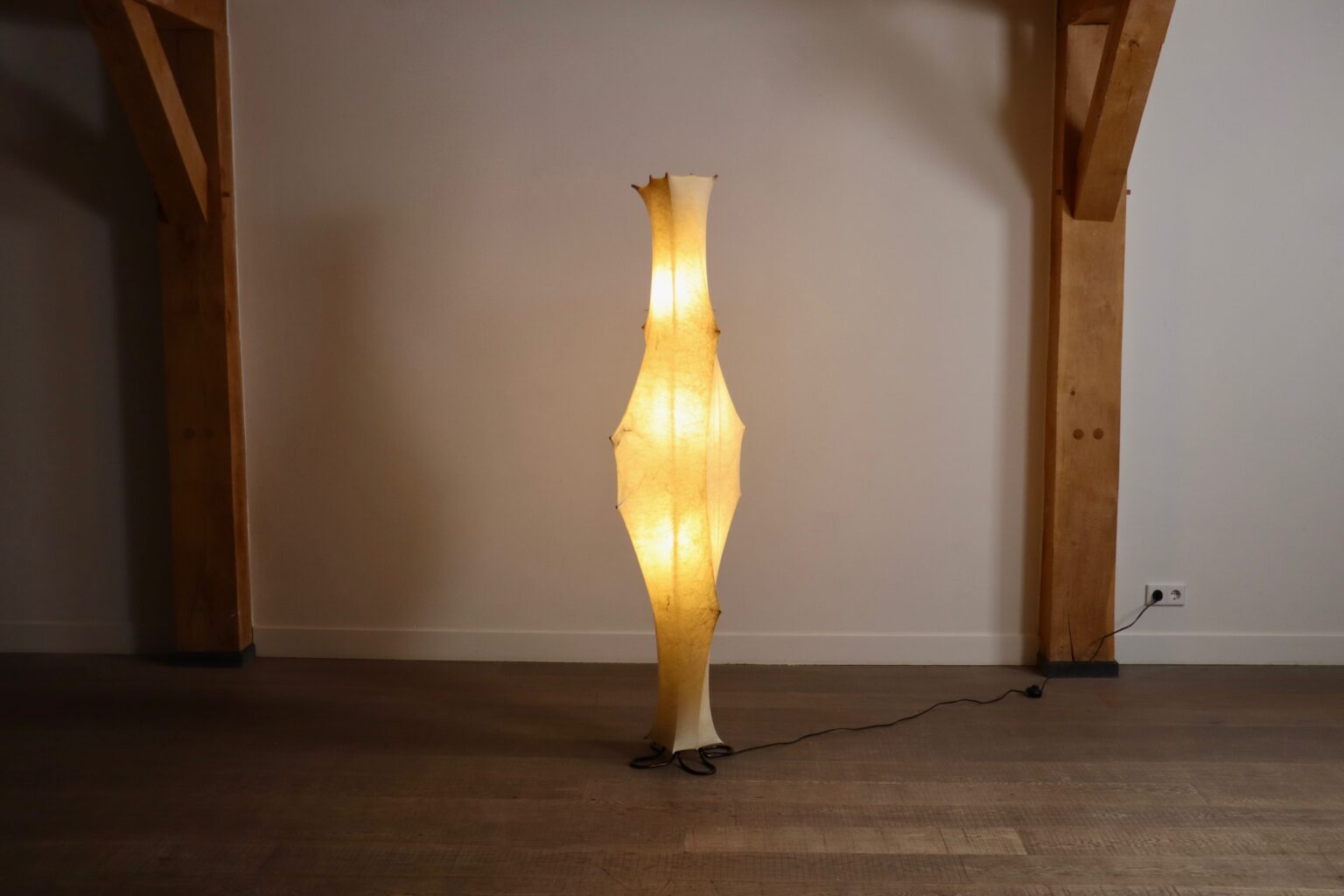 Tobia_Scarpa_Fantasma_Floor_Lamp_for_Flos,_Italy_1960s