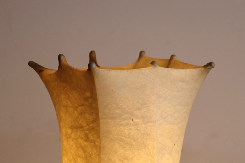 Tobia_Scarpa_Fantasma_Floor_Lamp_for_Flos,_Italy_1960s