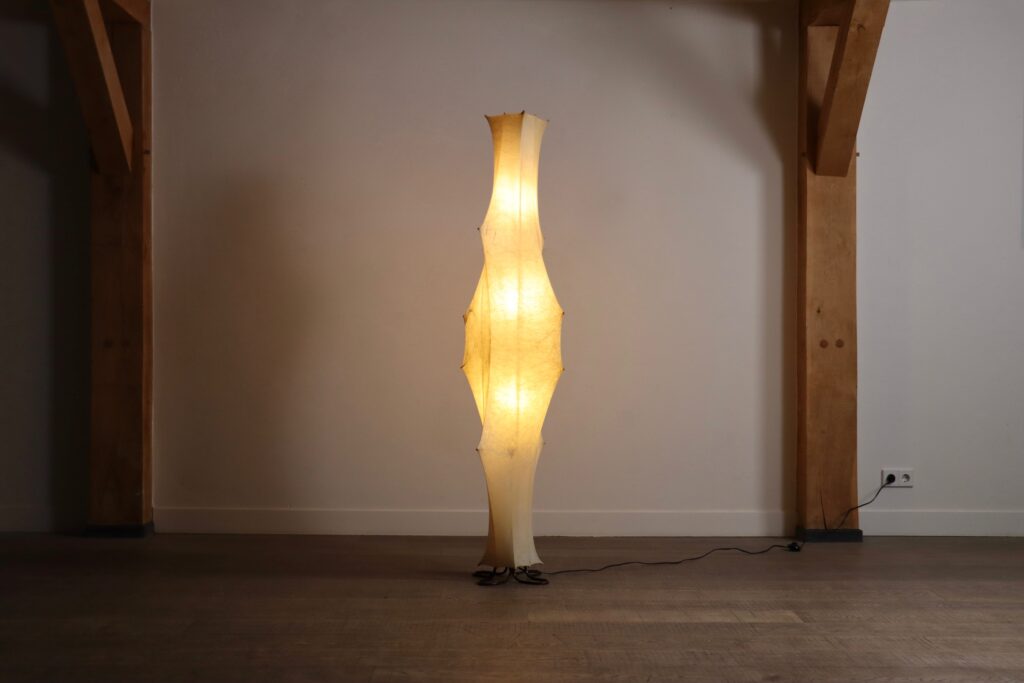 Tobia_Scarpa_Fantasma_Floor_Lamp_for_Flos,_Italy_1960s