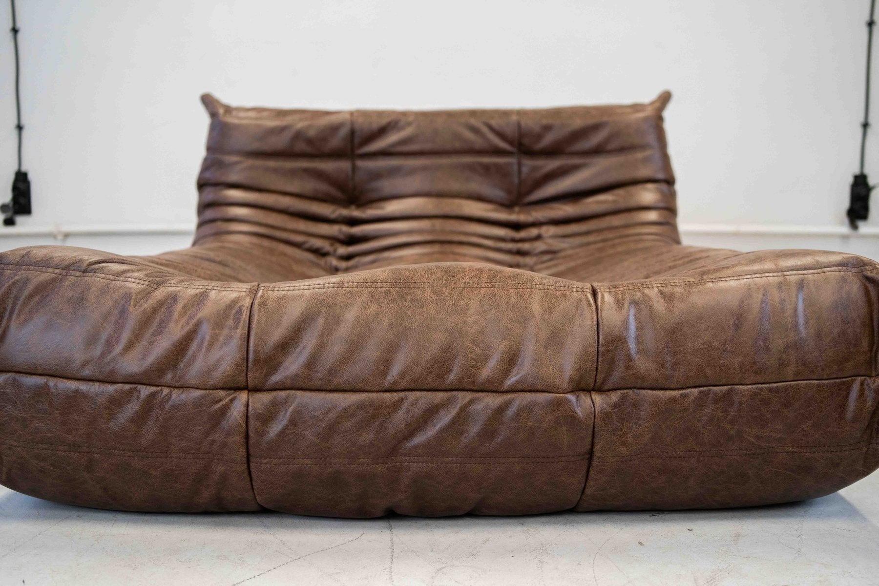 Togo_Chaise_Lounge_in_Brown_Leather_by_Michel_Ducaroy_for_Ligne_Roset,_France,_1975