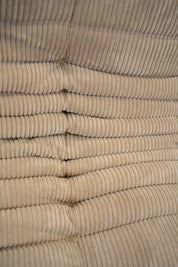 Togo_Chaise_Lounge_in_White_Curduroy_Fabric_by_Michel_Ducaroy_for_Ligne_Roset,_France,_1976