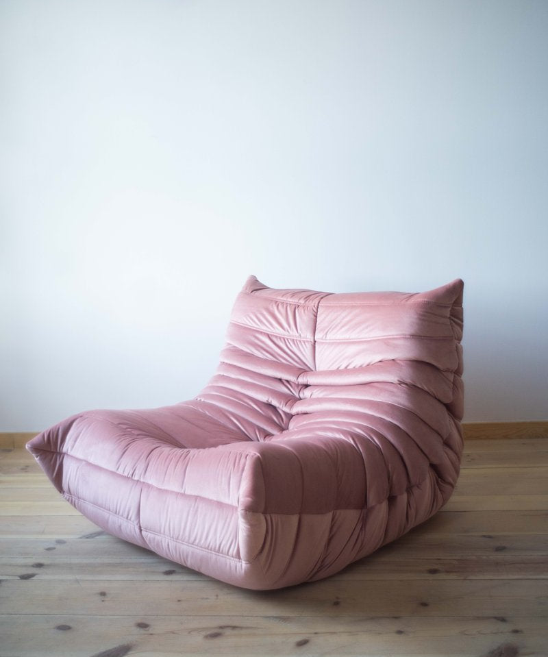 Togo_Lounge_Chair_by_Michel_Ducaroy_for_Ligne_Roset,_Pink_Pearl_Velvet,_France,_1970s