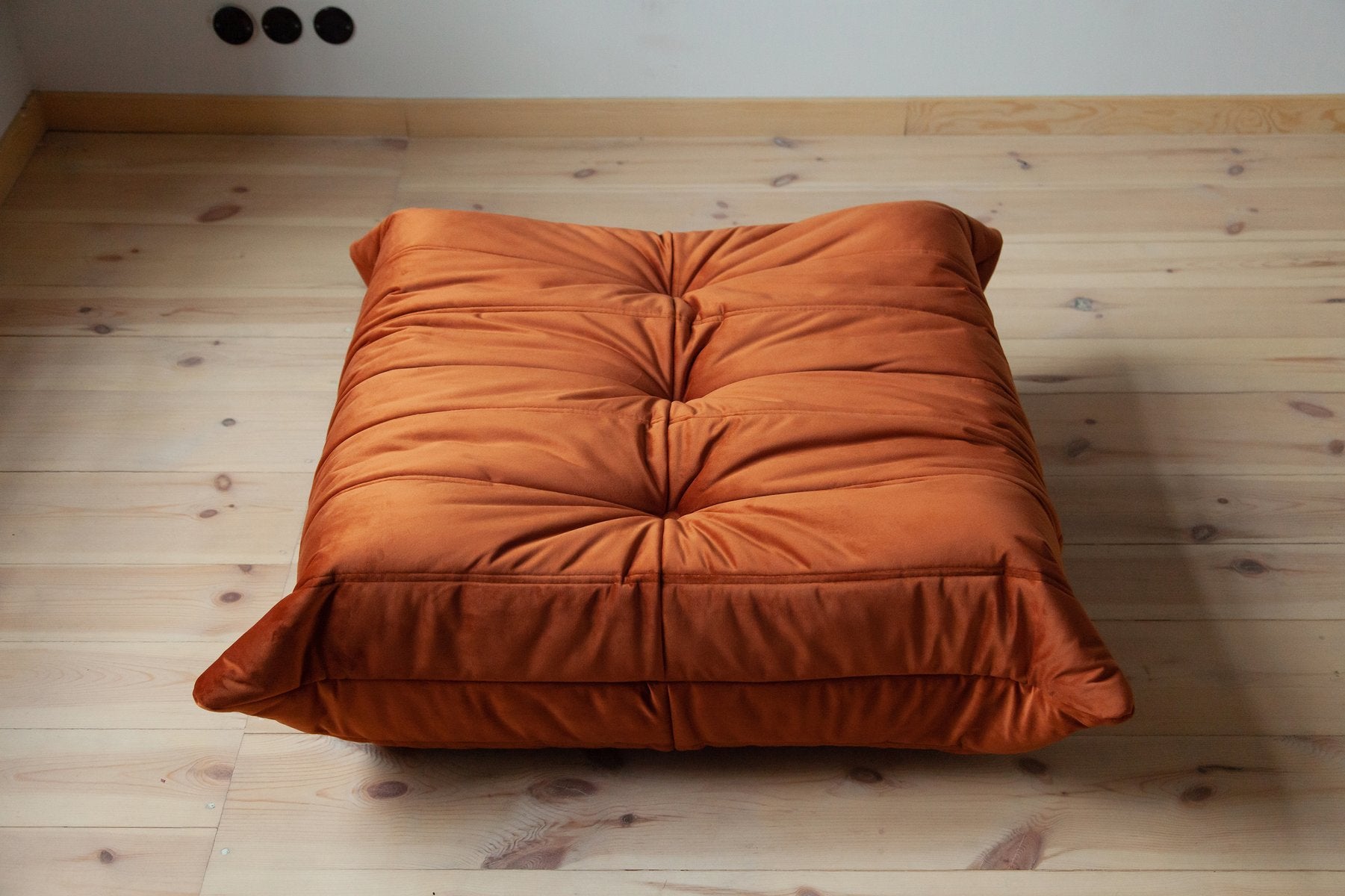 Togo_Pouf_by_Michel_Ducaroy_for_Ligne_Roset,_Amber_Orange_Velvet,_France,_1970s