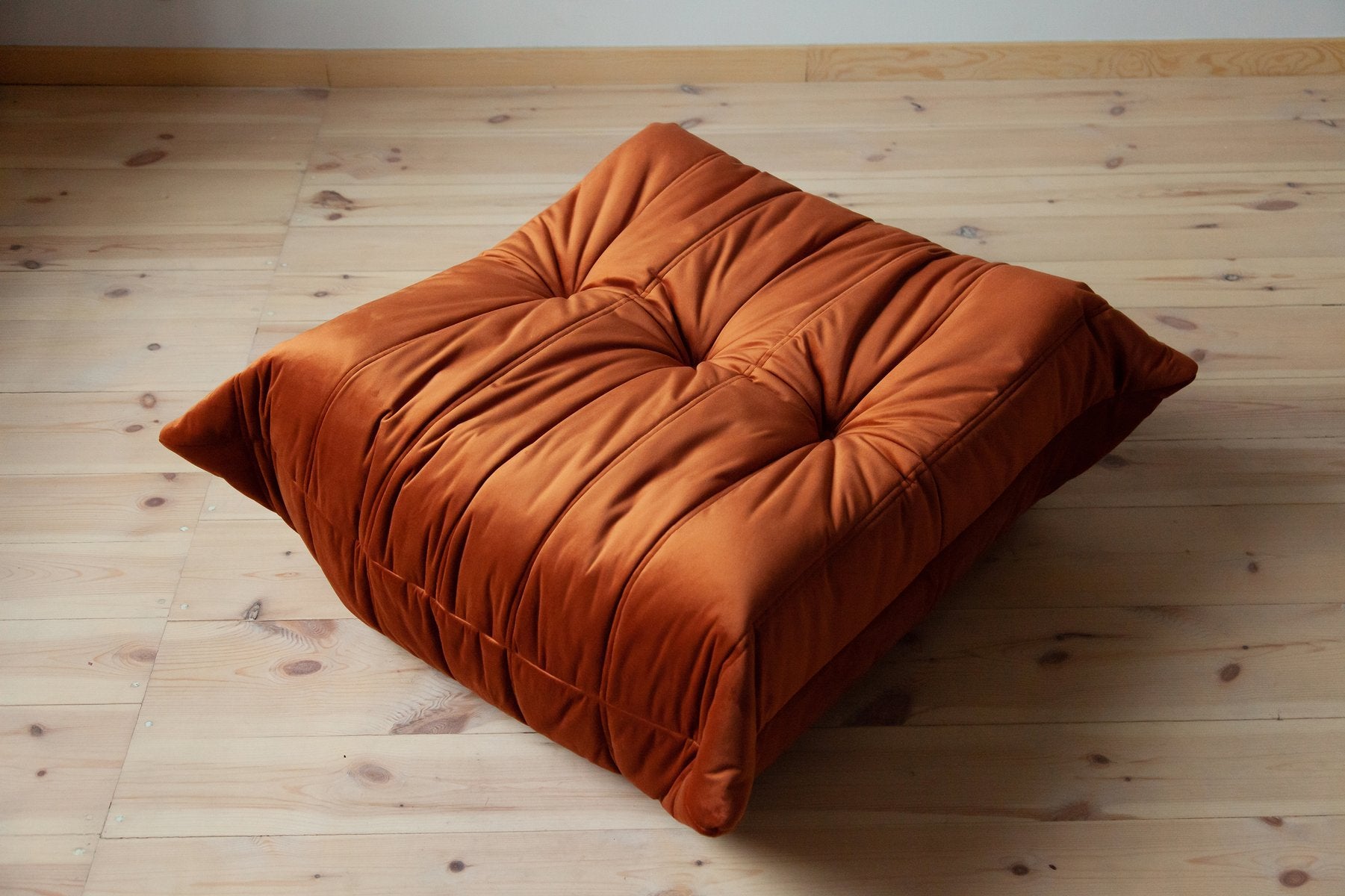 Togo_Pouf_by_Michel_Ducaroy_for_Ligne_Roset,_Amber_Orange_Velvet,_France,_1970s