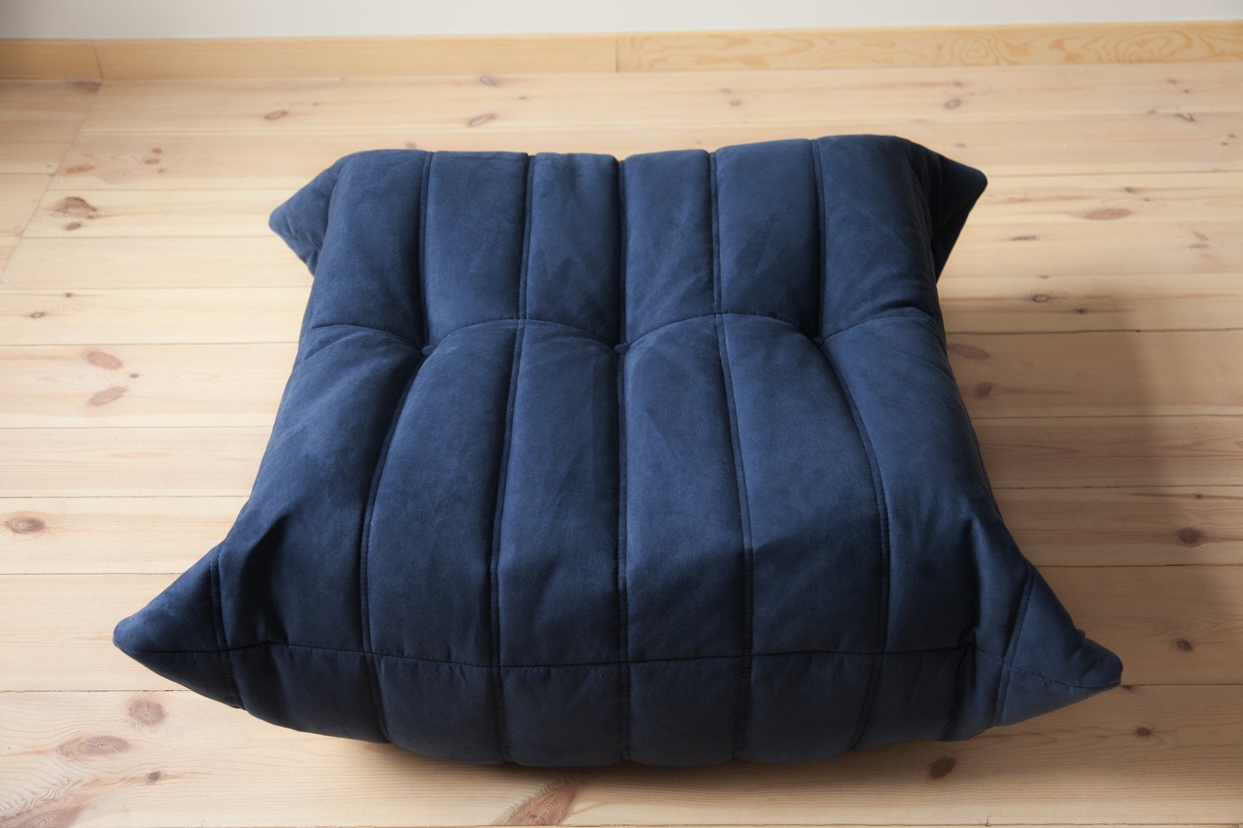 Togo_Pouf_by_Michel_Ducaroy_for_Ligne_Roset,_Blue_Microfiber,_France,_1970s