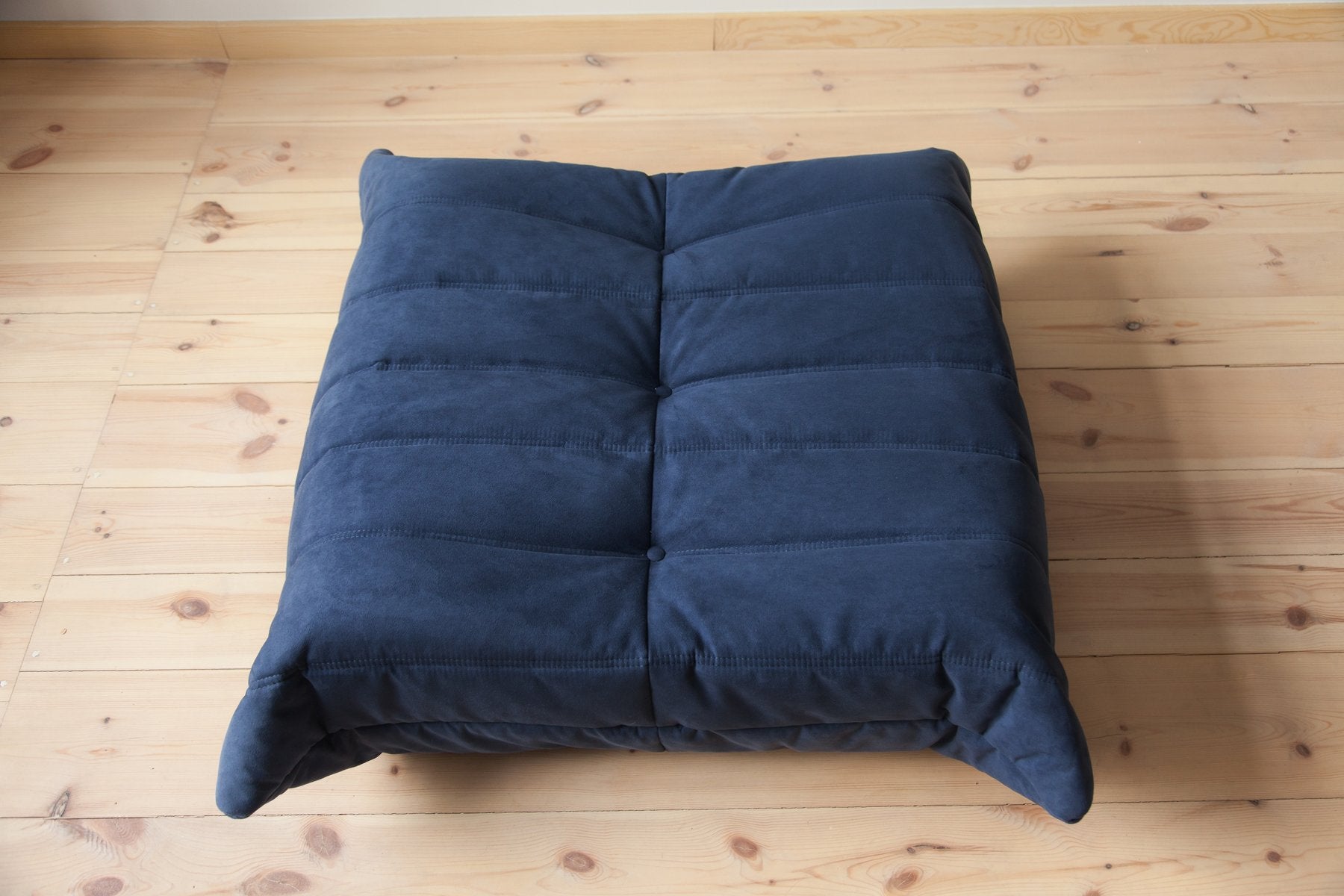 Togo_Pouf_by_Michel_Ducaroy_for_Ligne_Roset,_Blue_Microfiber,_France,_1970s