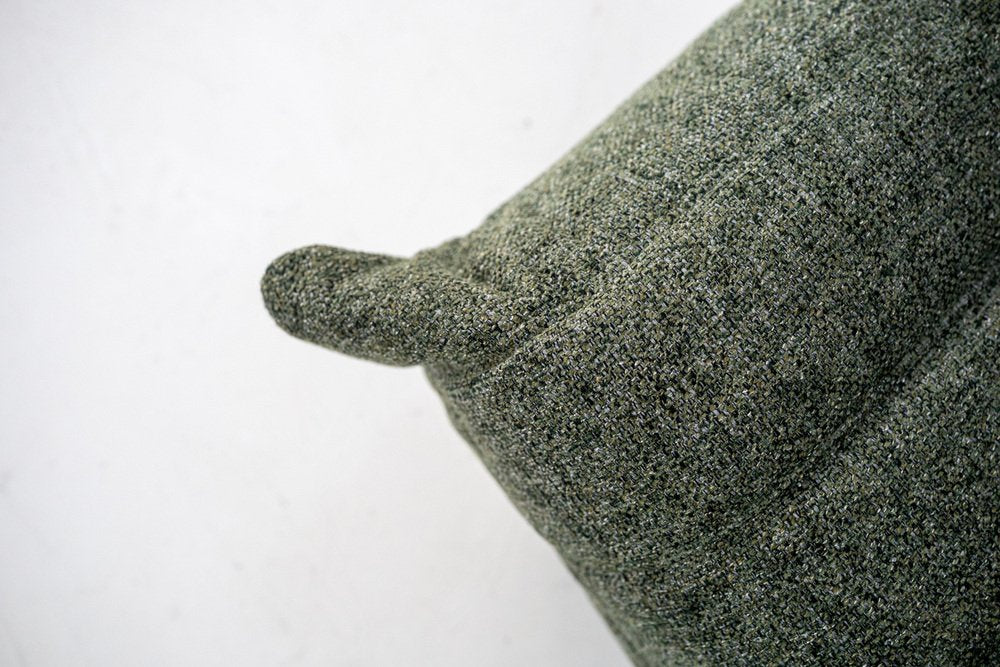 Togo_Pouf_by_Michel_Ducaroy_for_Ligne_Roset,_Grey_Tweed_Fabric,_France,_1970s