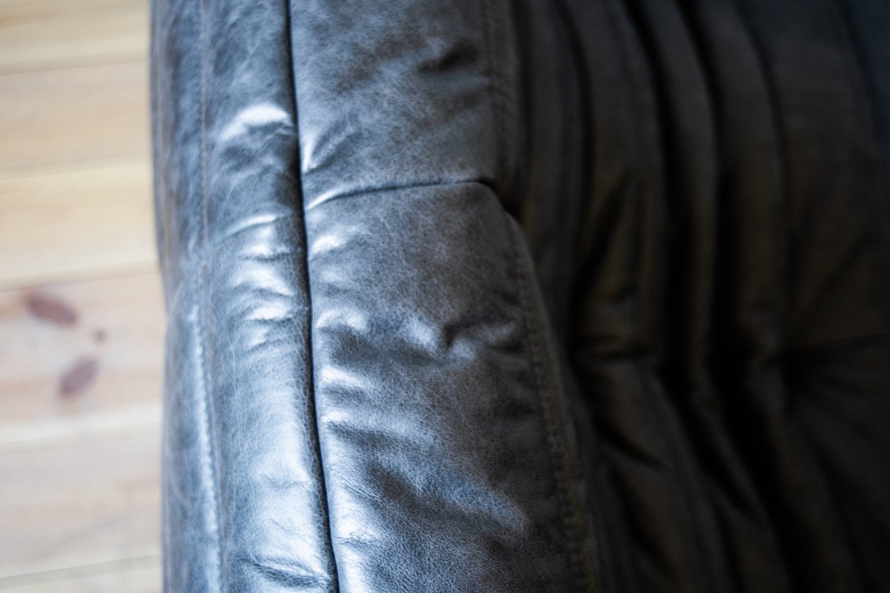 Togo_Three-Seater_Sofa_by_Michel_Ducaroy_for_Ligne_Roset,_Black_Leather,_France,_1970s