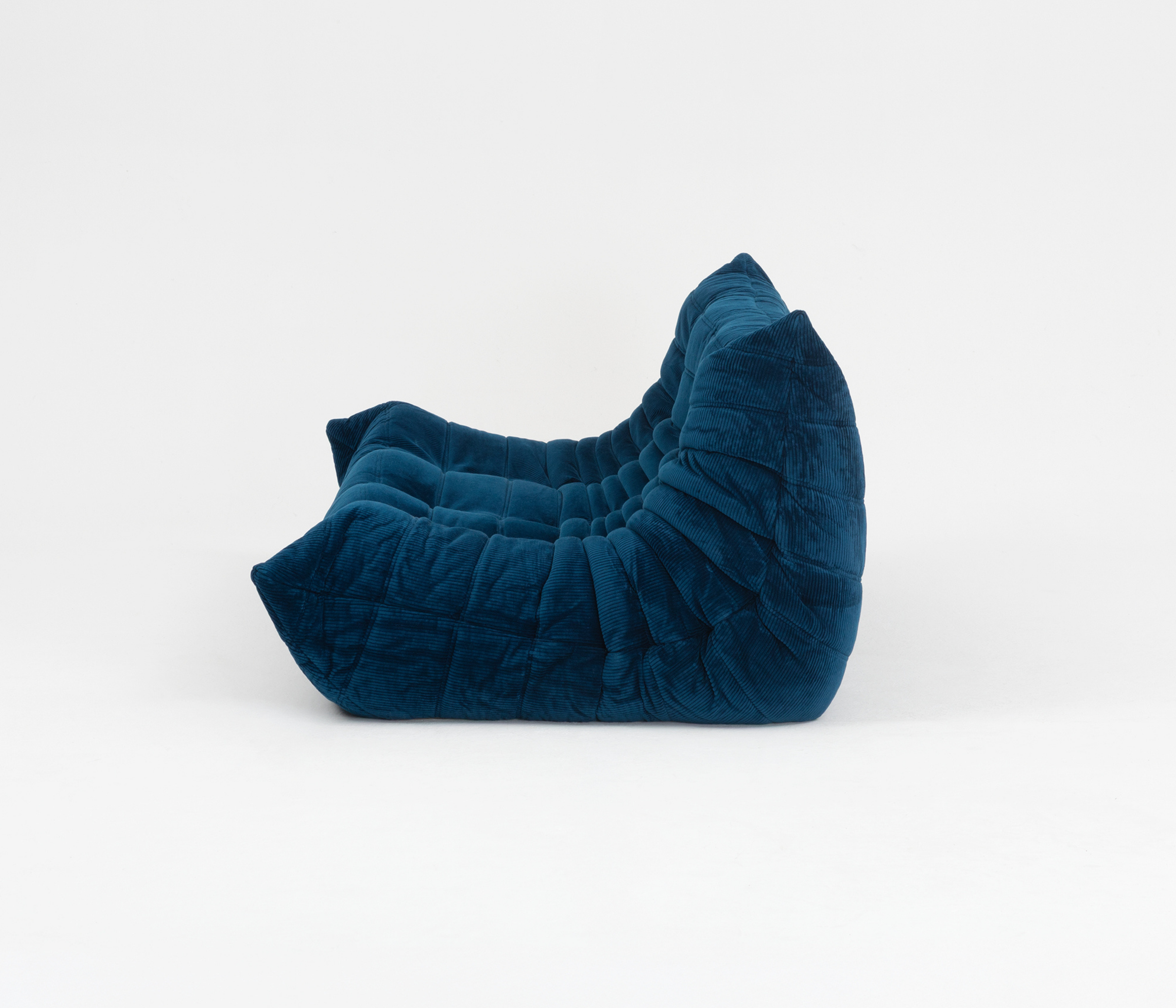 Togo_Three-Seater_Sofa_by_Michel_Ducaroy_for_Ligne_Roset,_Blue,_France,_1970s