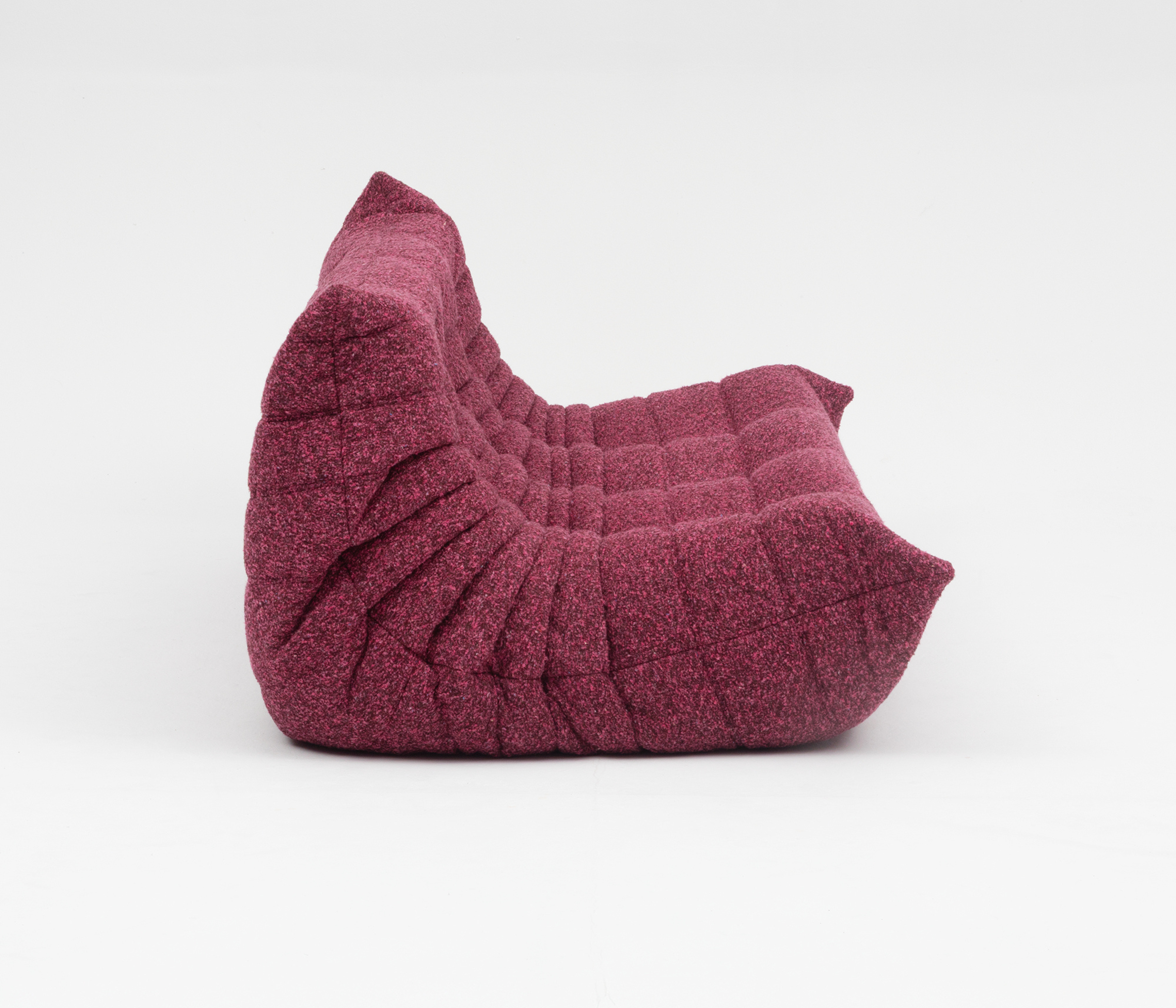 Togo_Three-Seater_Sofa_by_Michel_Ducaroy_for_Ligne_Roset,_Pink_fabric,_France,_1970s