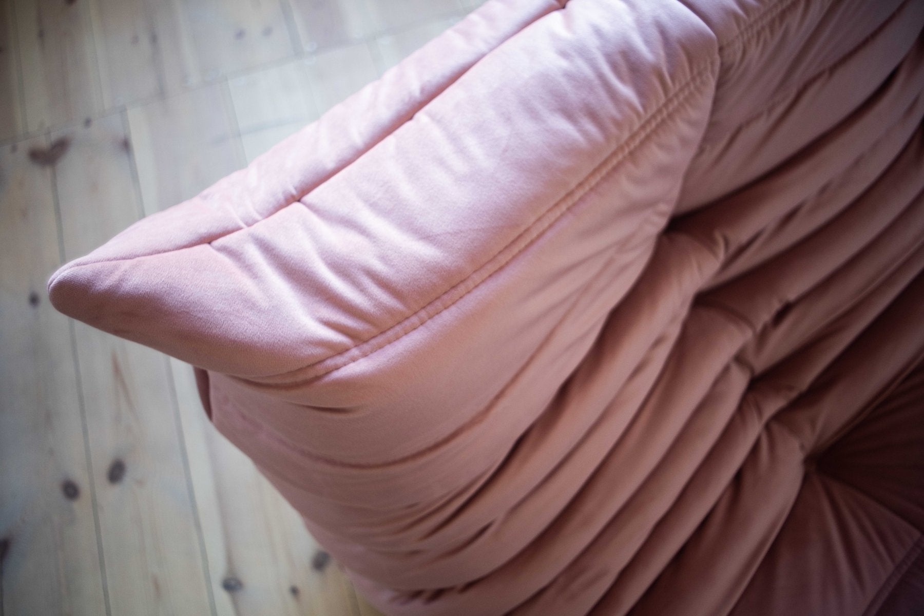 Togo_Two-Seater_Sofa_by_Michel_Ducaroy_for_Ligne_Roset,_Pink_Pearl_Velvet,_France