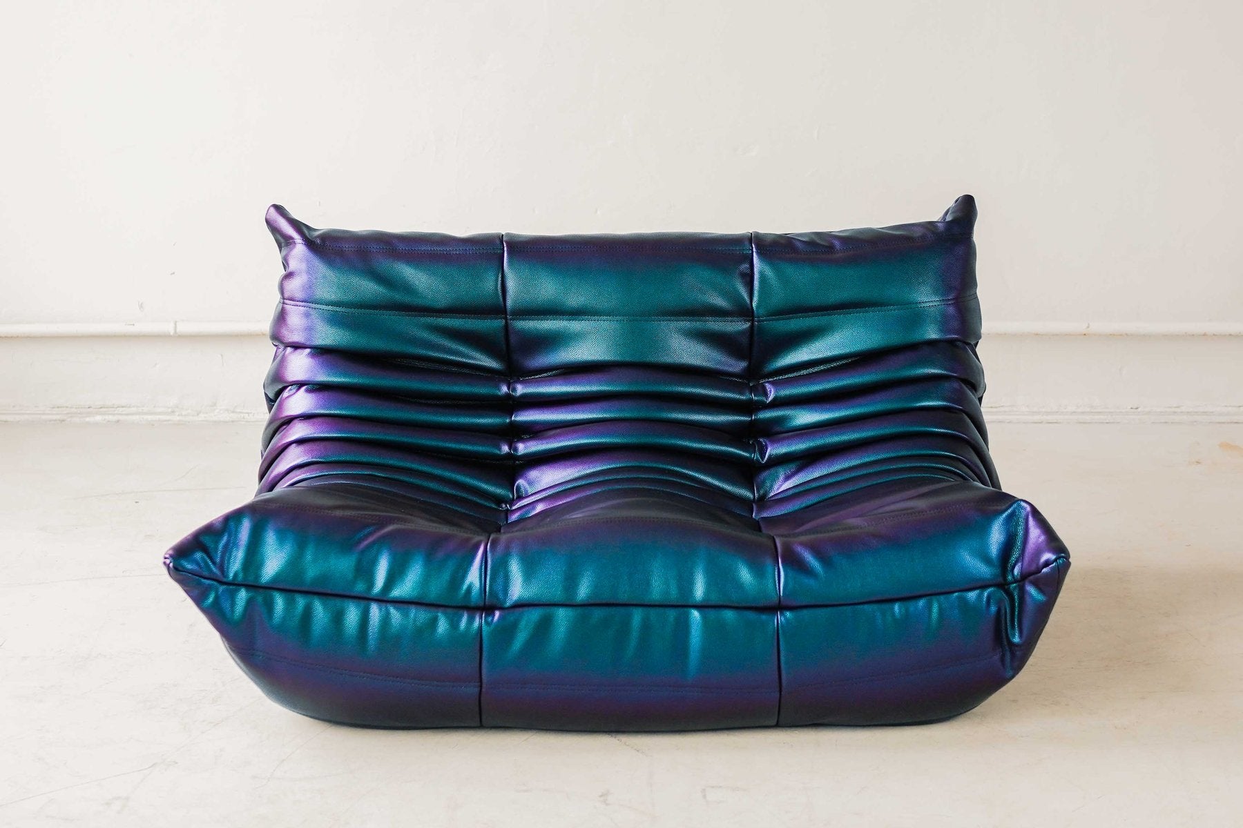 Togo_Two-Seater_Sofa_by_Michel_Ducaroy_for_Ligne_Roset,_Ultraviolet_Leather,_France,_1970s