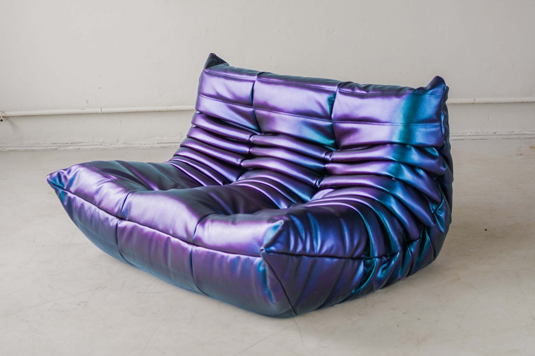 Togo_Two-Seater_Sofa_by_Michel_Ducaroy_for_Ligne_Roset,_Ultraviolet_Leather,_France,_1970s