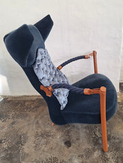 Faia_Bergère_Armchair_by_Toni_Cordero_for_Sawaya_&_Moroni,_Italy,_1993