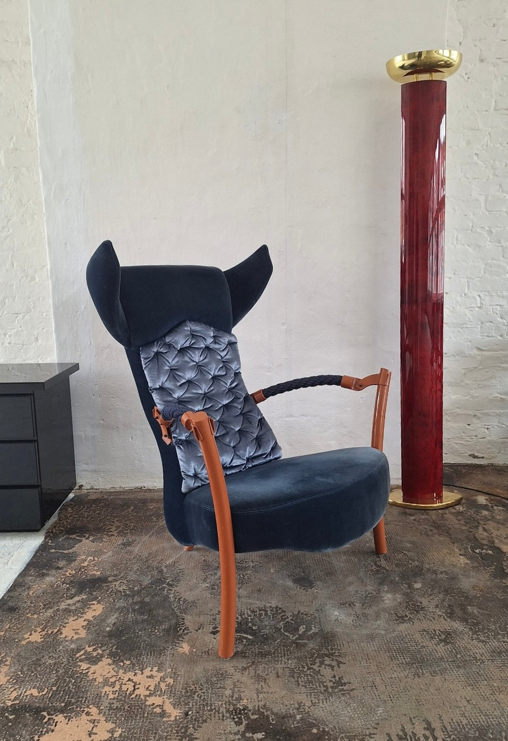 Faia_Bergère_Armchair_by_Toni_Cordero_for_Sawaya_&_Moroni,_Italy,_1993