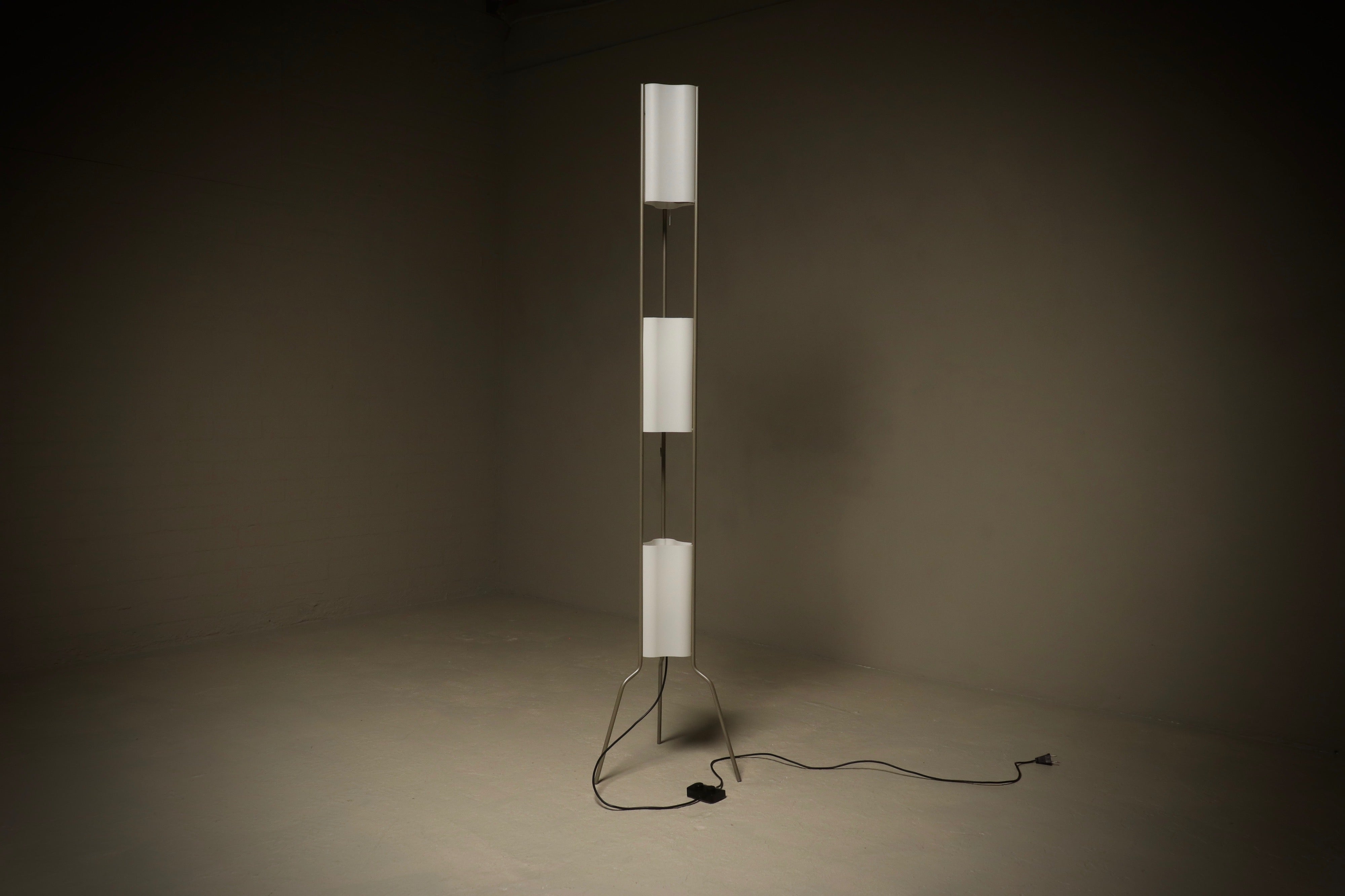Totem_Terra_Floor_Lamp_by_Valerio_Bottin_for_Foscarini,_1990s,_Italy