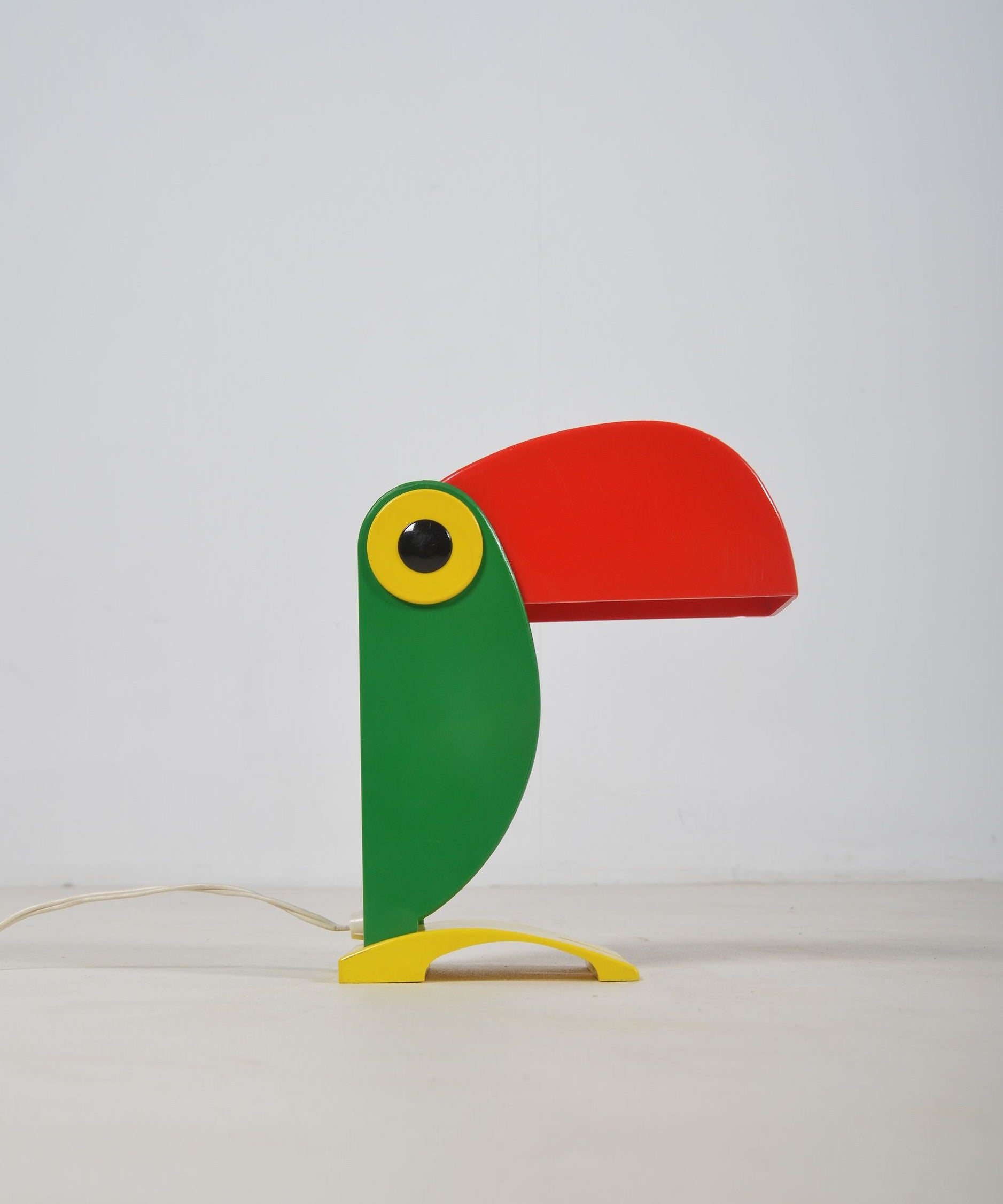 Toucan_lamp_designed_by_Enea_Ferrari_for_Old_Timer_Ferrari,_1970