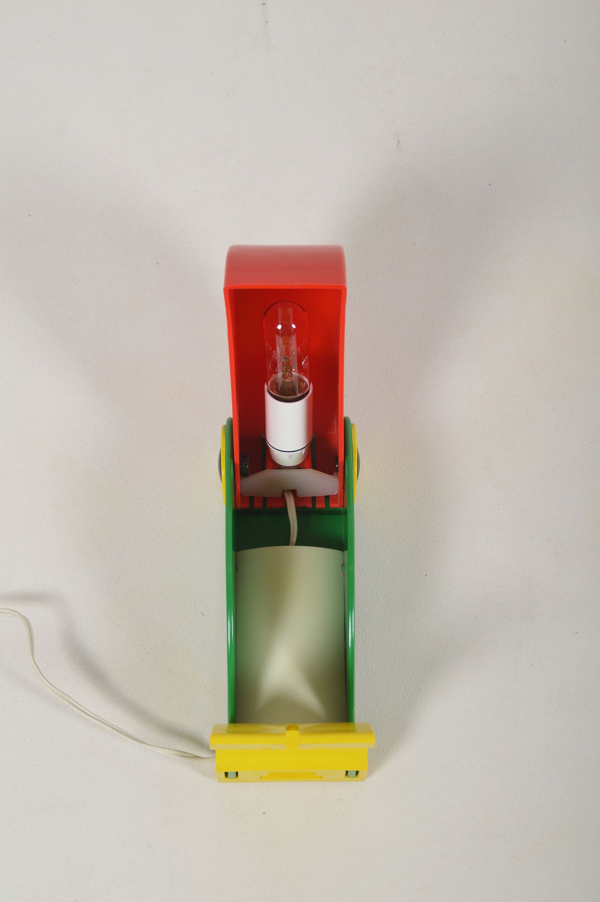 Toucan_lamp_designed_by_Enea_Ferrari_for_Old_Timer_Ferrari,_1970