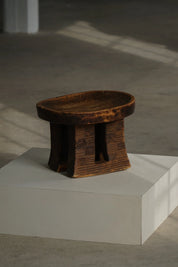 Traditional_Hand_Carved_African_Bamileke_Style_Tribal_Stool_in_Solid_Wood