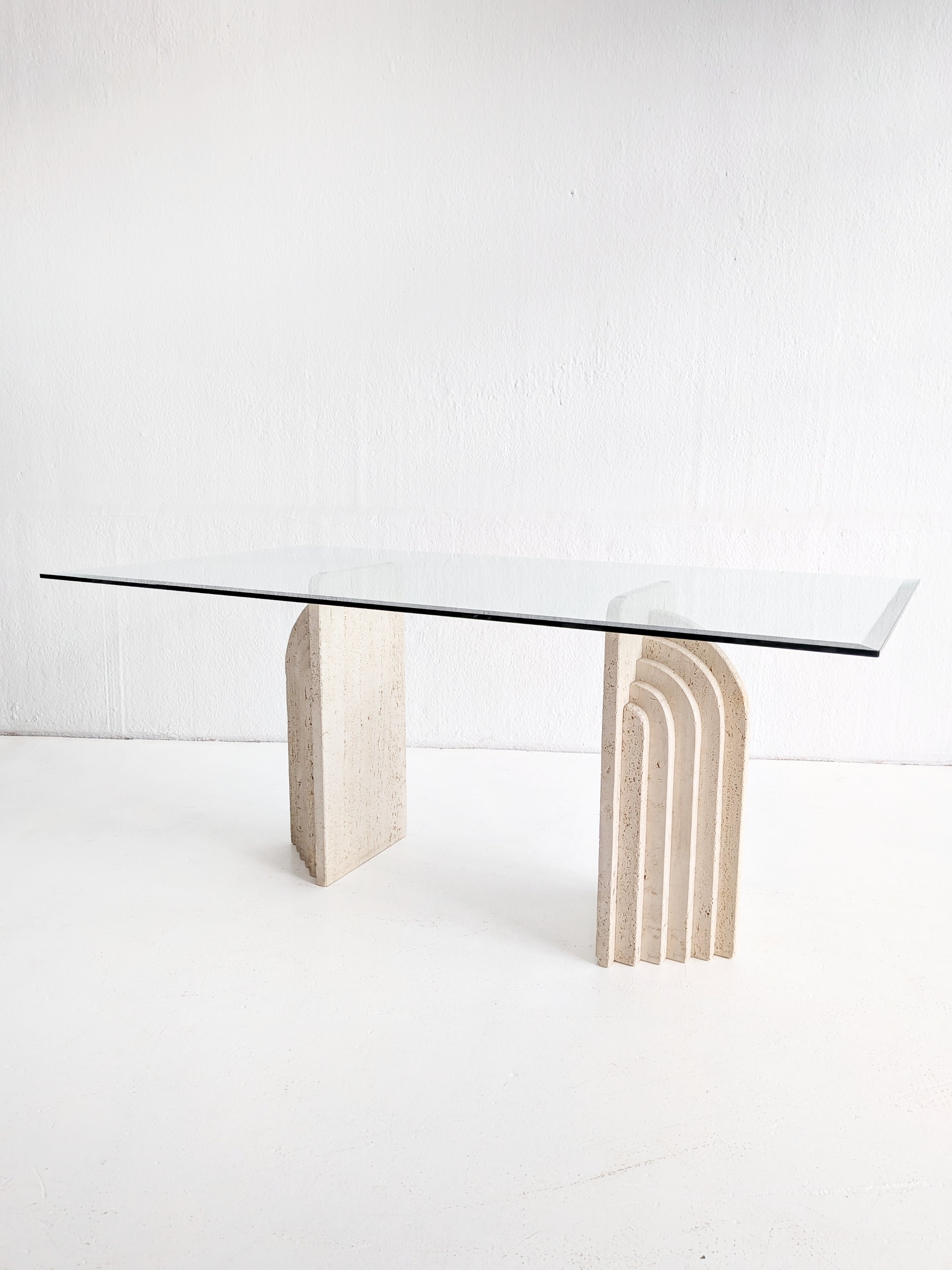 Glass_and_Travertine_Dining_Table_in_the_Style_of_Carlo_Scarpa,_1970s,_Italy