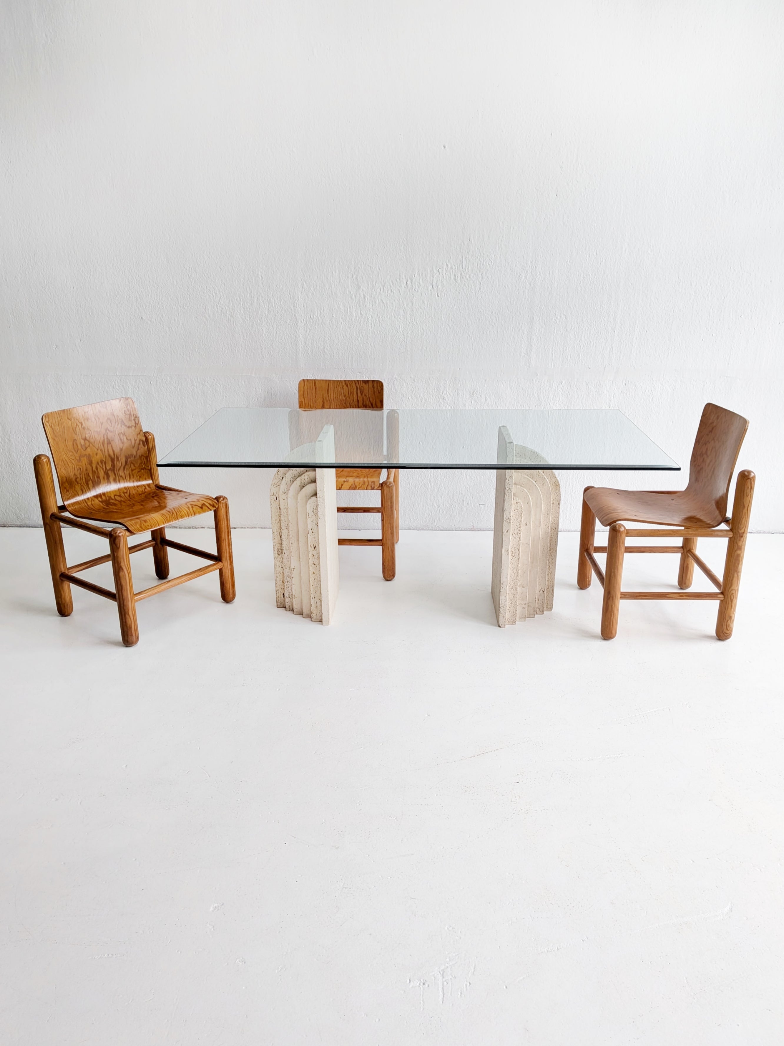 Glass_and_Travertine_Dining_Table_in_the_Style_of_Carlo_Scarpa,_1970s,_Italy