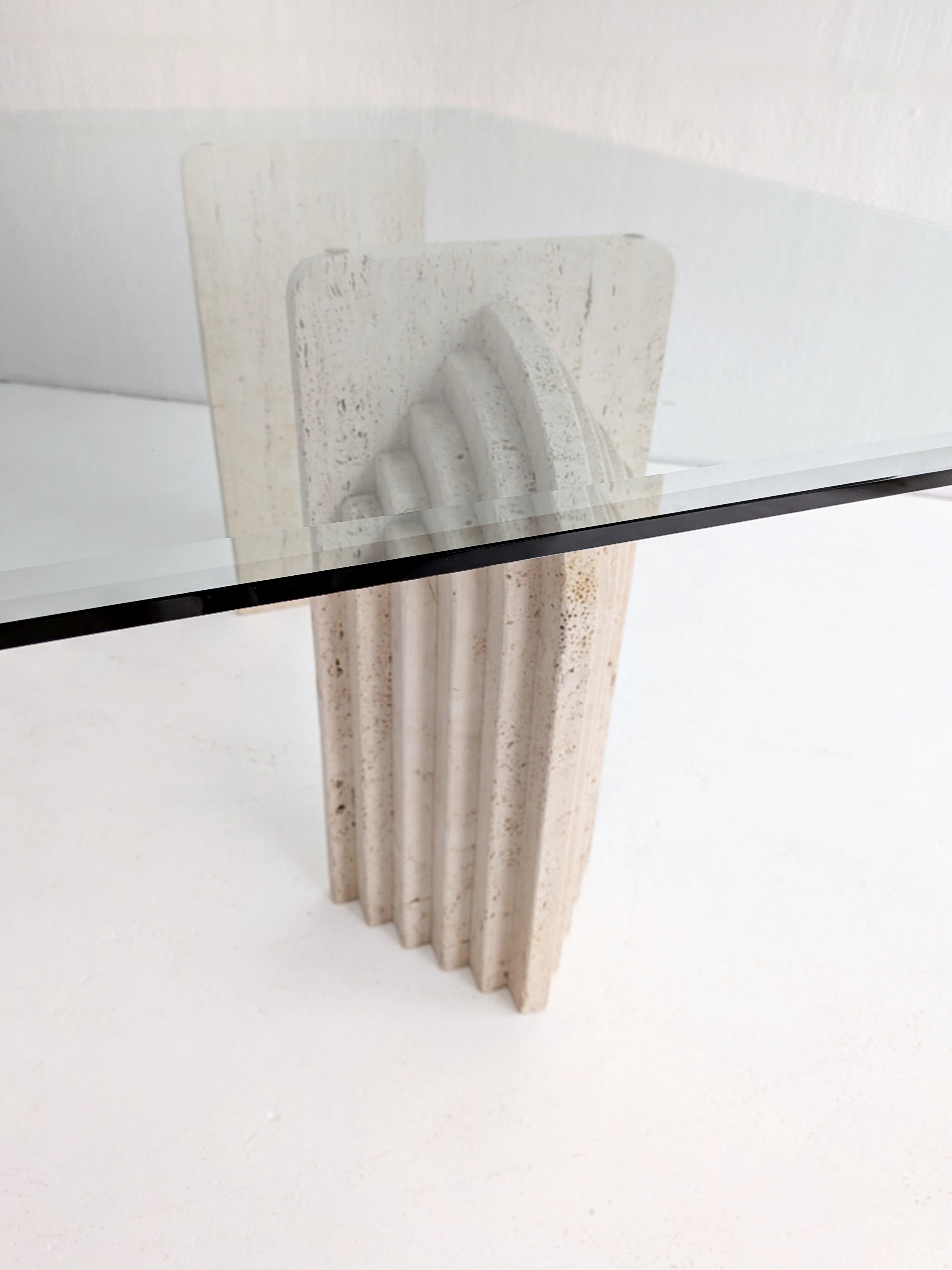 Glass_and_Travertine_Dining_Table_in_the_Style_of_Carlo_Scarpa,_1970s,_Italy