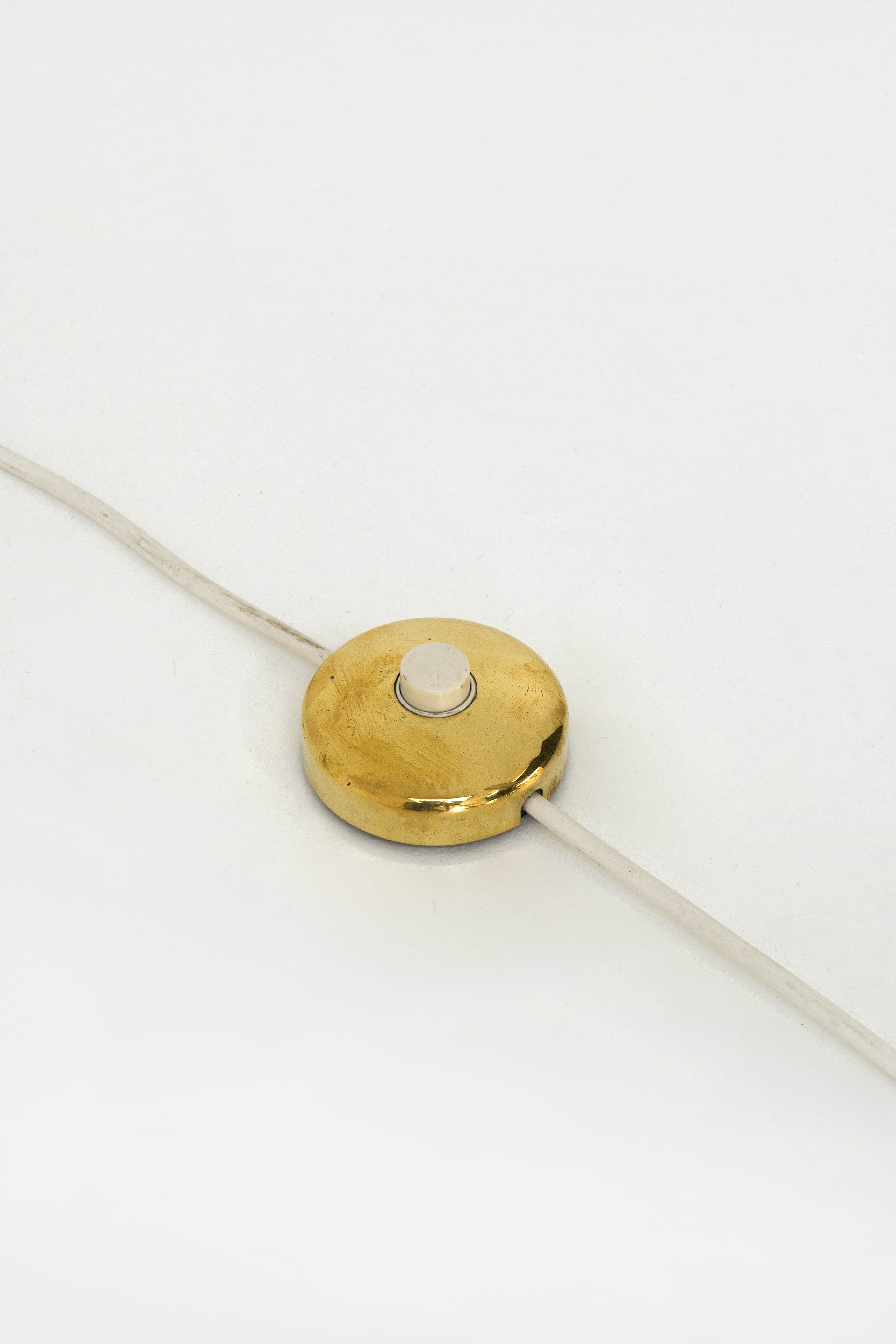 Tripod_Floor_Lamp