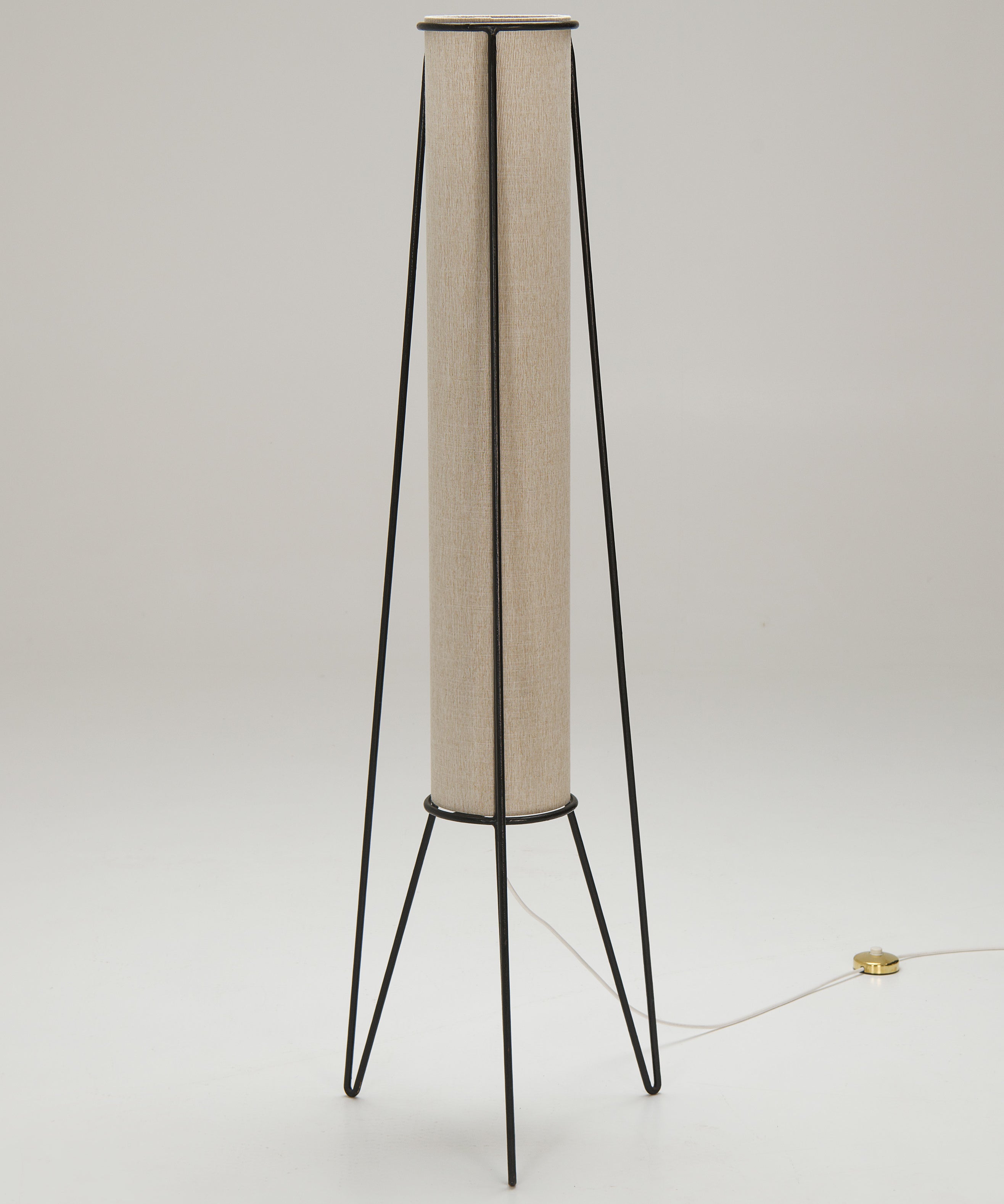 Tripod_Floor_Lamp