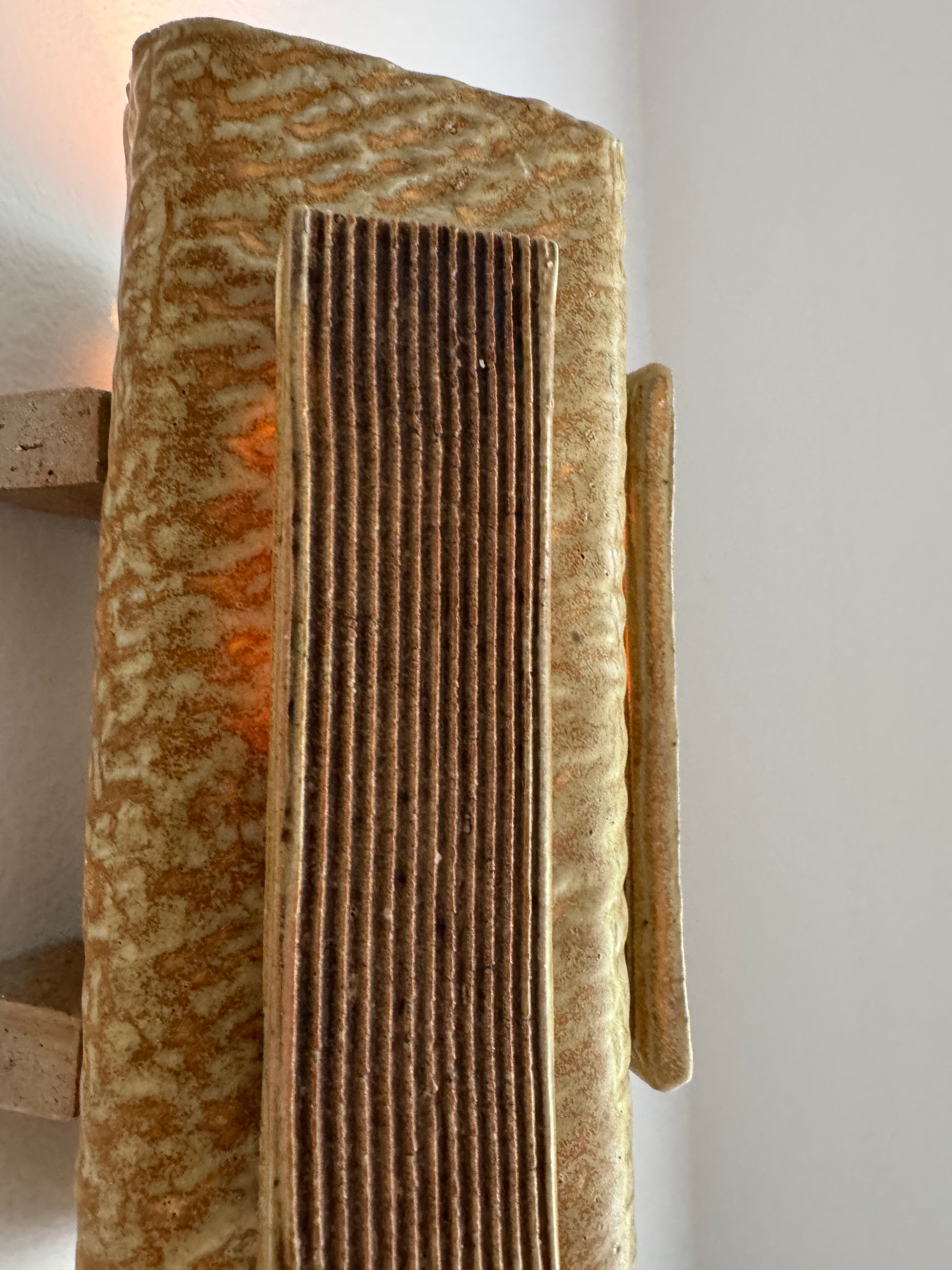 Ceramic_lamp_by_Danish_ceramist_Frank_Tromborg,_1960s