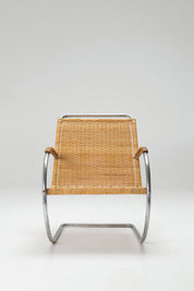 Tubular_Cantilever_Lounge_Chair_by_Bas_van_Pelt