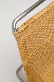 Tubular_Cantilever_Lounge_Chair_by_Bas_van_Pelt