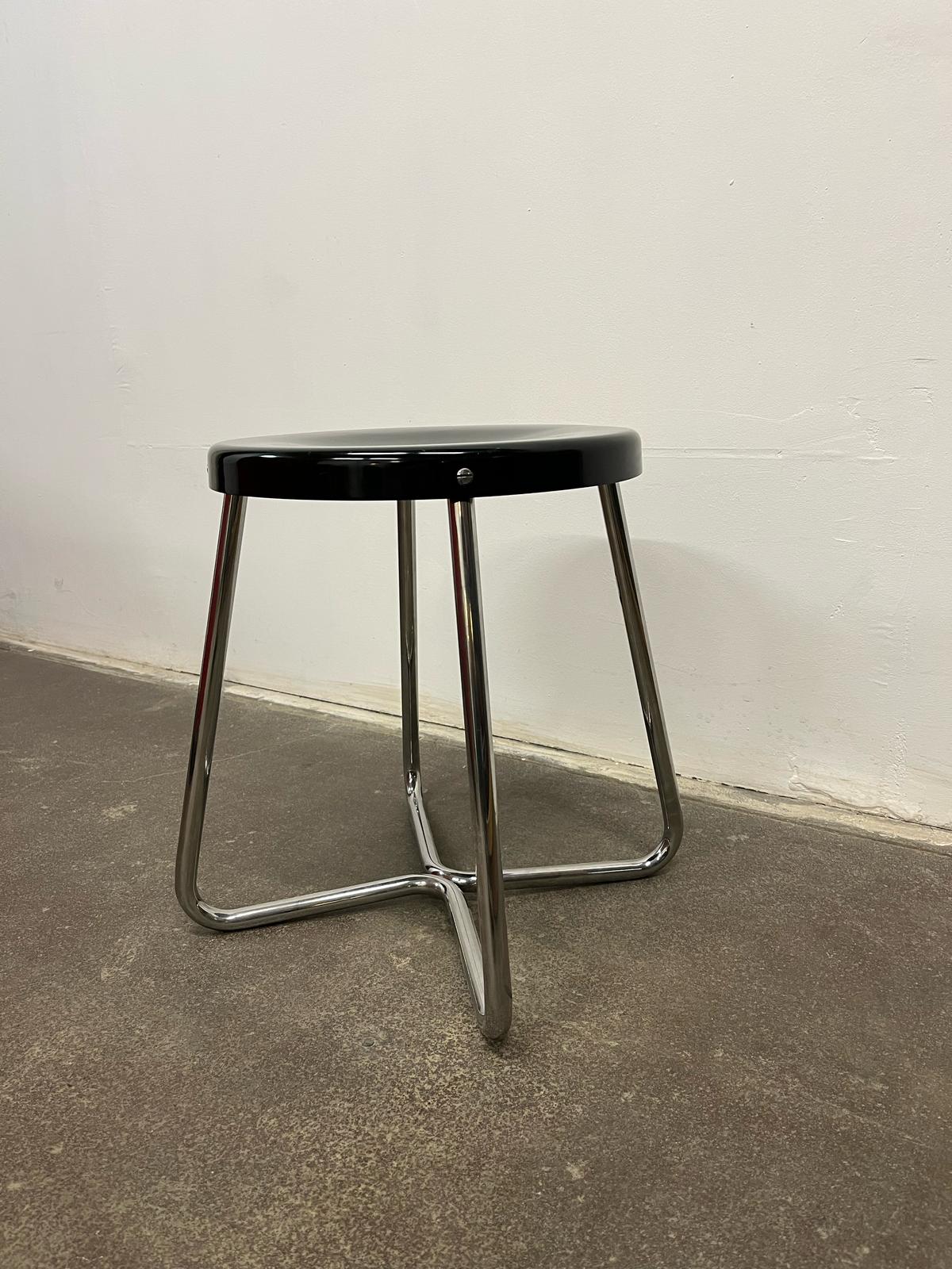 Tubular_Stool_with_Bakelite_Seat