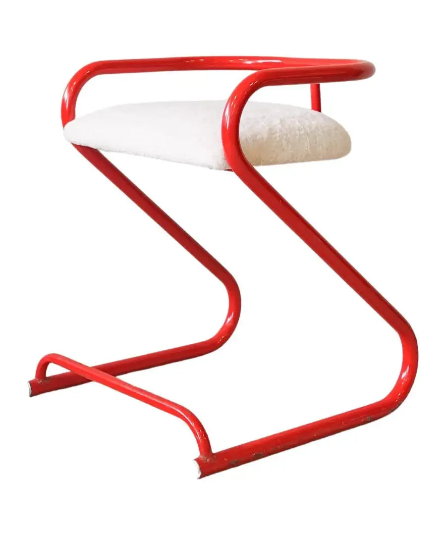 Tubular_Z_Chair,_Les_Industries_Amisco,_Iron_Frame,_Sheepskin_Seat,_1970s,_Canada