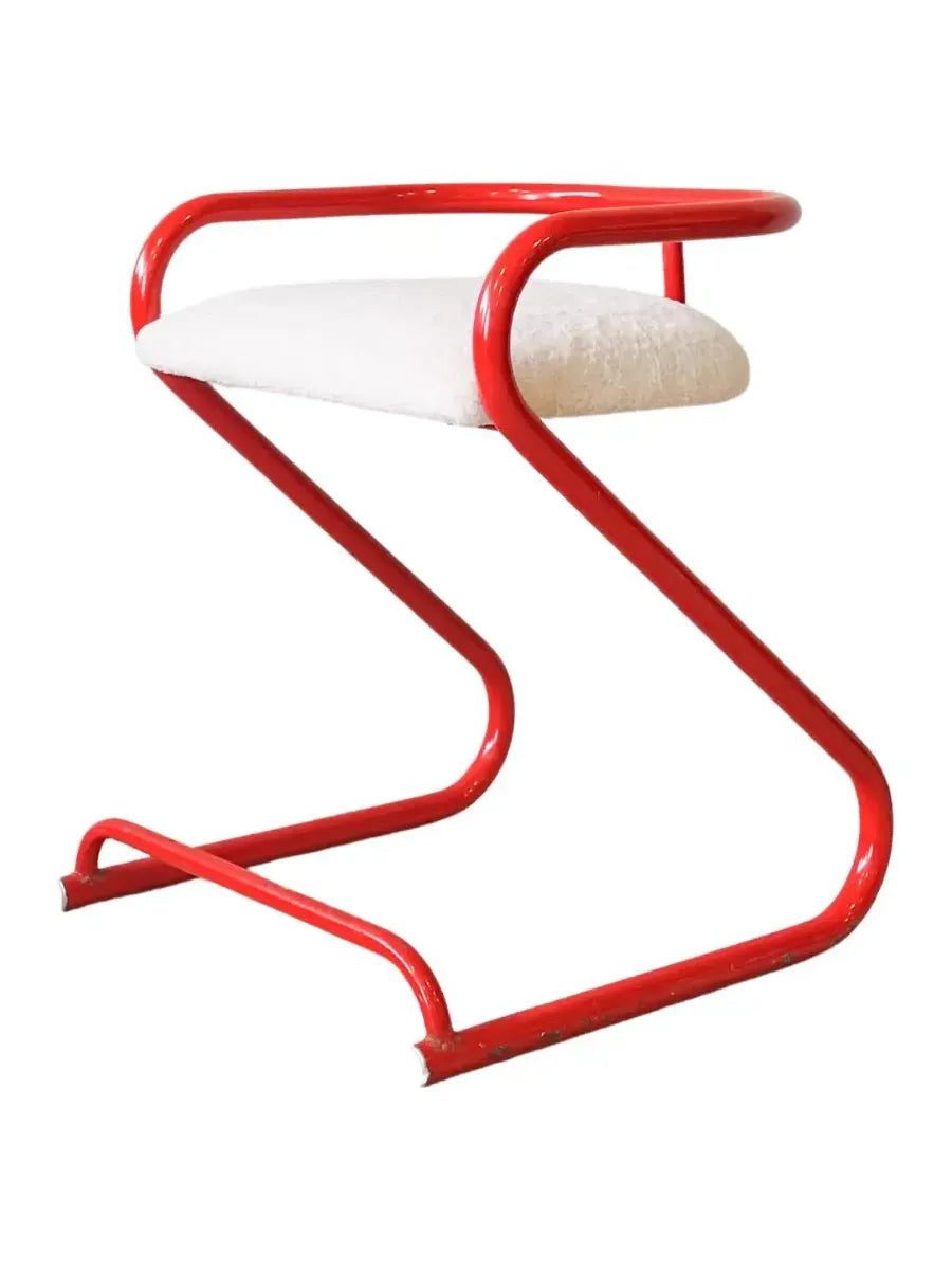 Tubular_Z_Chair,_Les_Industries_Amisco,_Iron_Frame,_Sheepskin_Seat,_1970s,_Canada